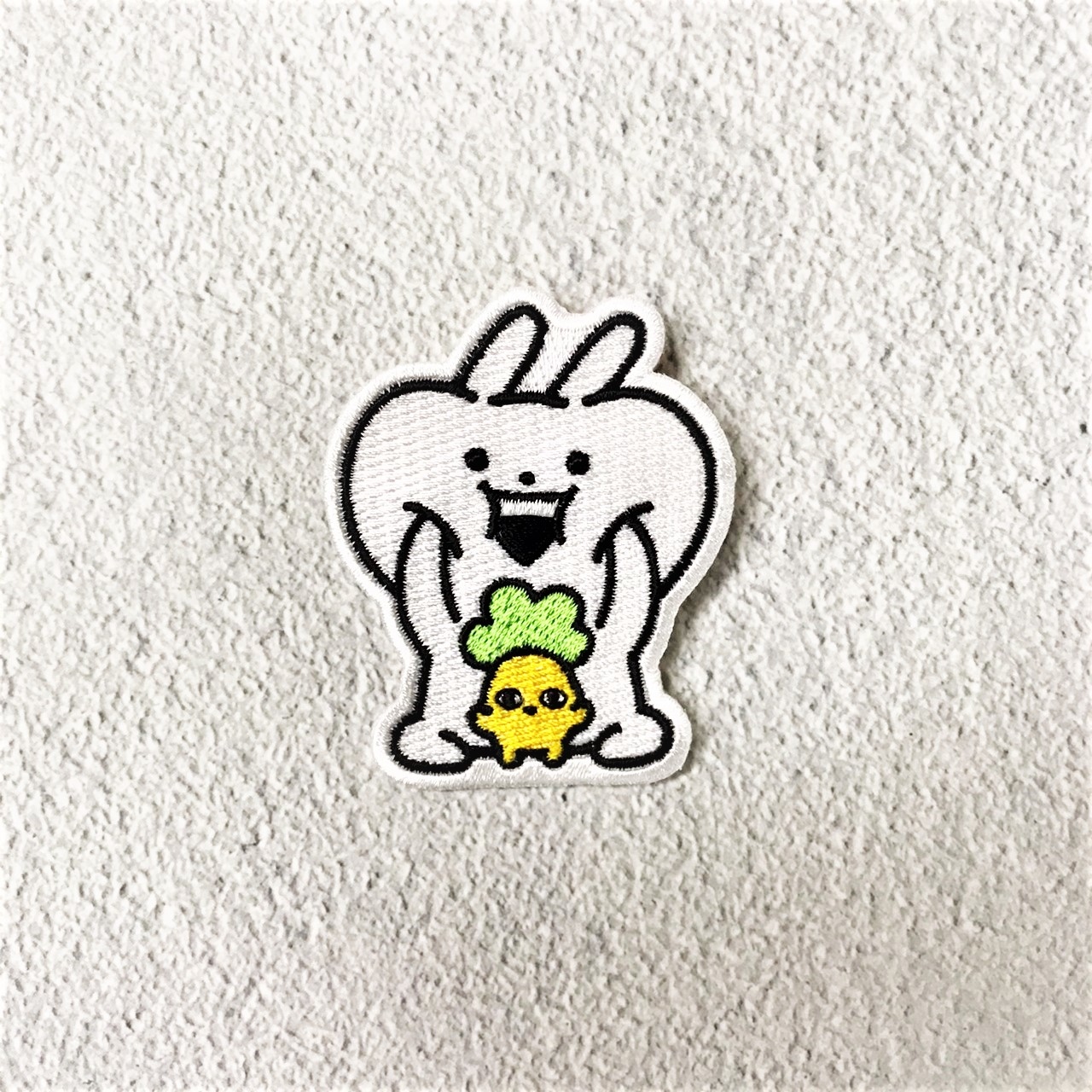 Usagyuuun-布章別針-戳臉款