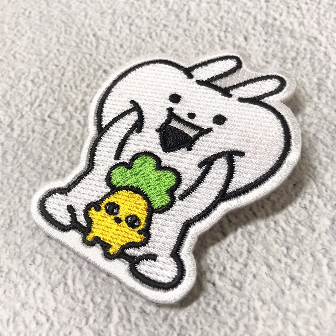 Usagyuuun-布章別針-戳臉款