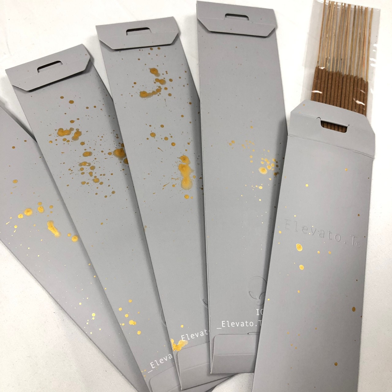 Elevato T 手作線香 NOBILE 康乃馨