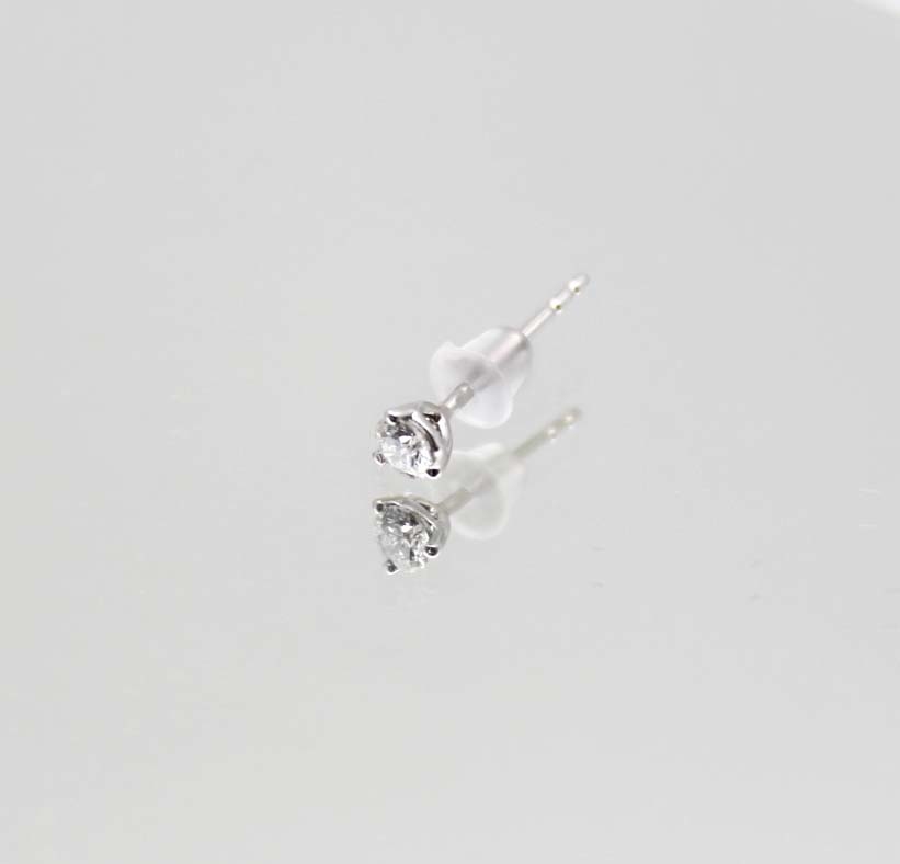 【現貨】18K 三爪單鑽耳環