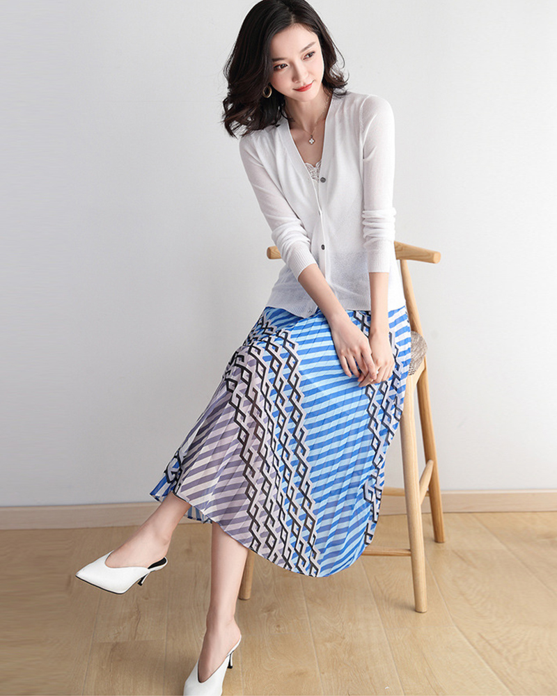 DEER.W 開襟飛鼠袖冰絲針織外套 白色