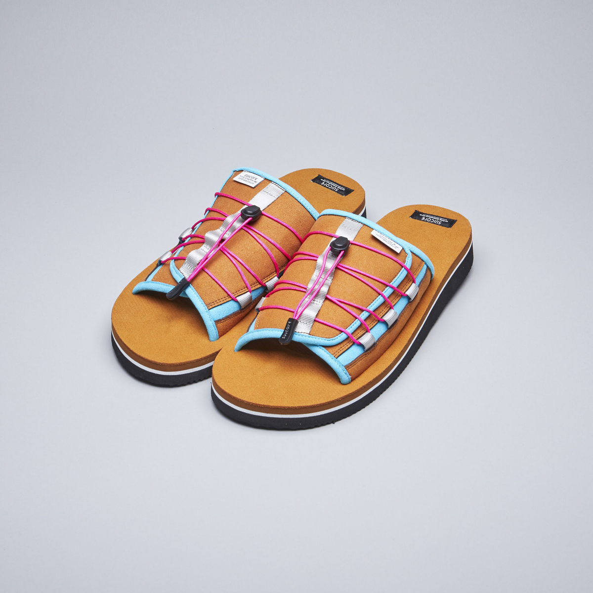 [出清商品售出無退換] SUICOKE OLAS-ECS OG-154A 沙色 可調節 拉繩 麂皮 拖鞋【SK20154ATN】