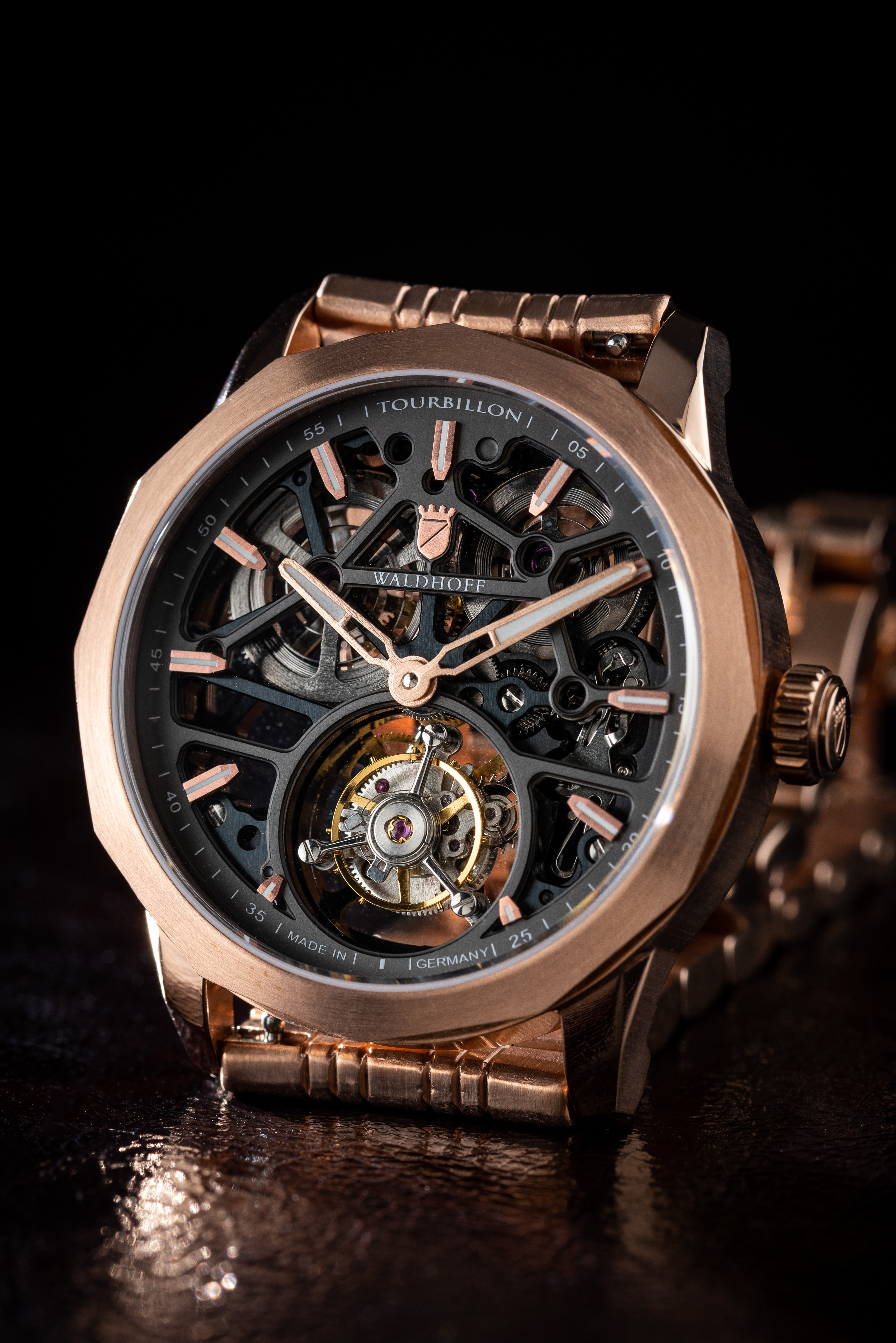 Vanguard V8 - Red Gold