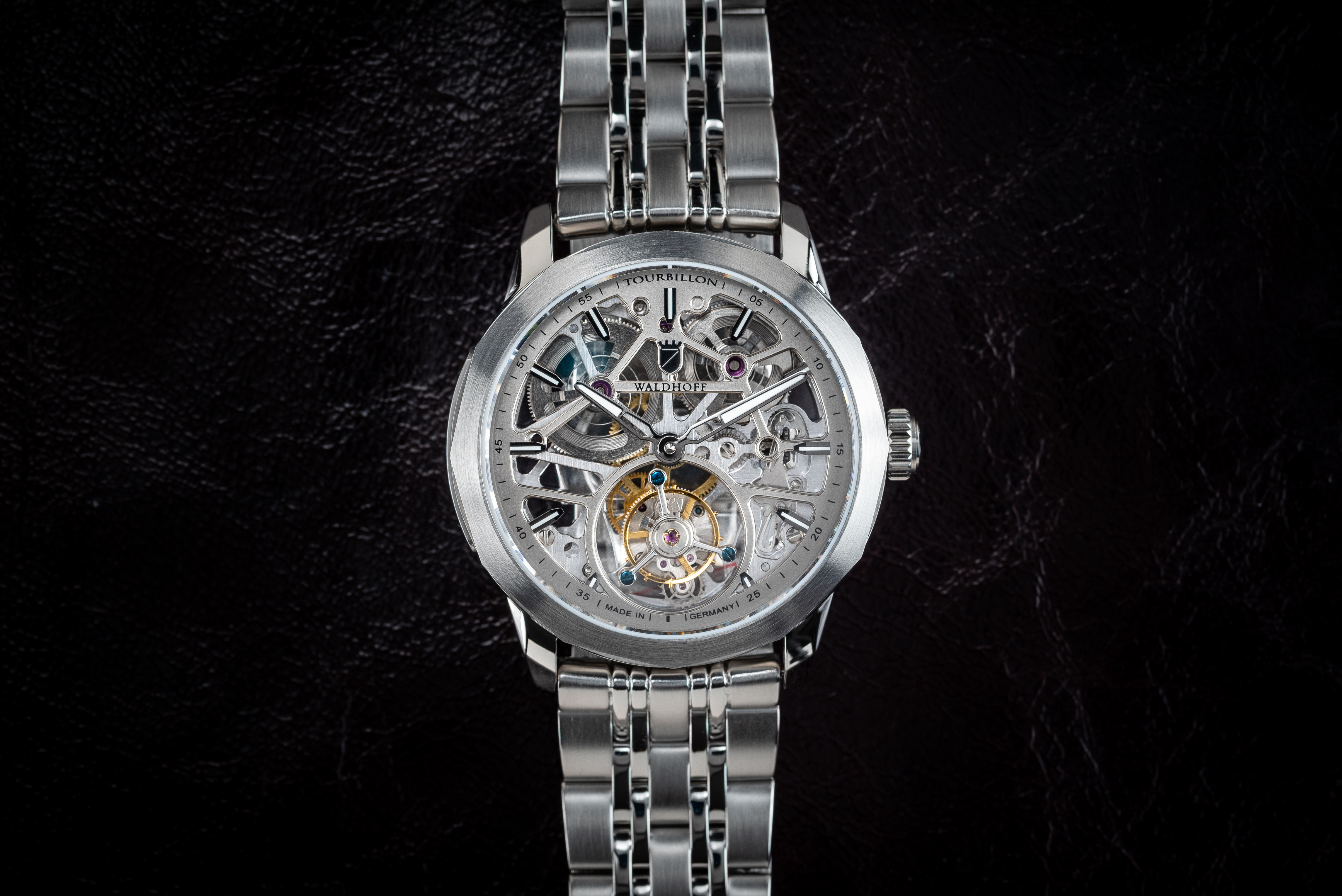 Vanguard V8 - Diamond Silver