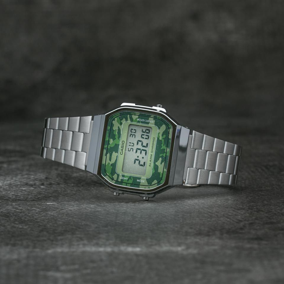 Casio A168WEC-3 迷彩 方形復古跳字錶