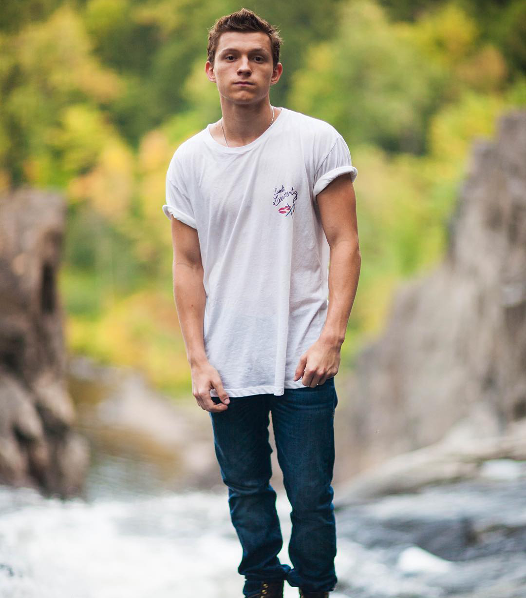 低磅數素Ｔ恤穿搭,素T推薦