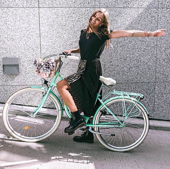 透氣感中磅數素Ｔ恤穿搭,素T推薦