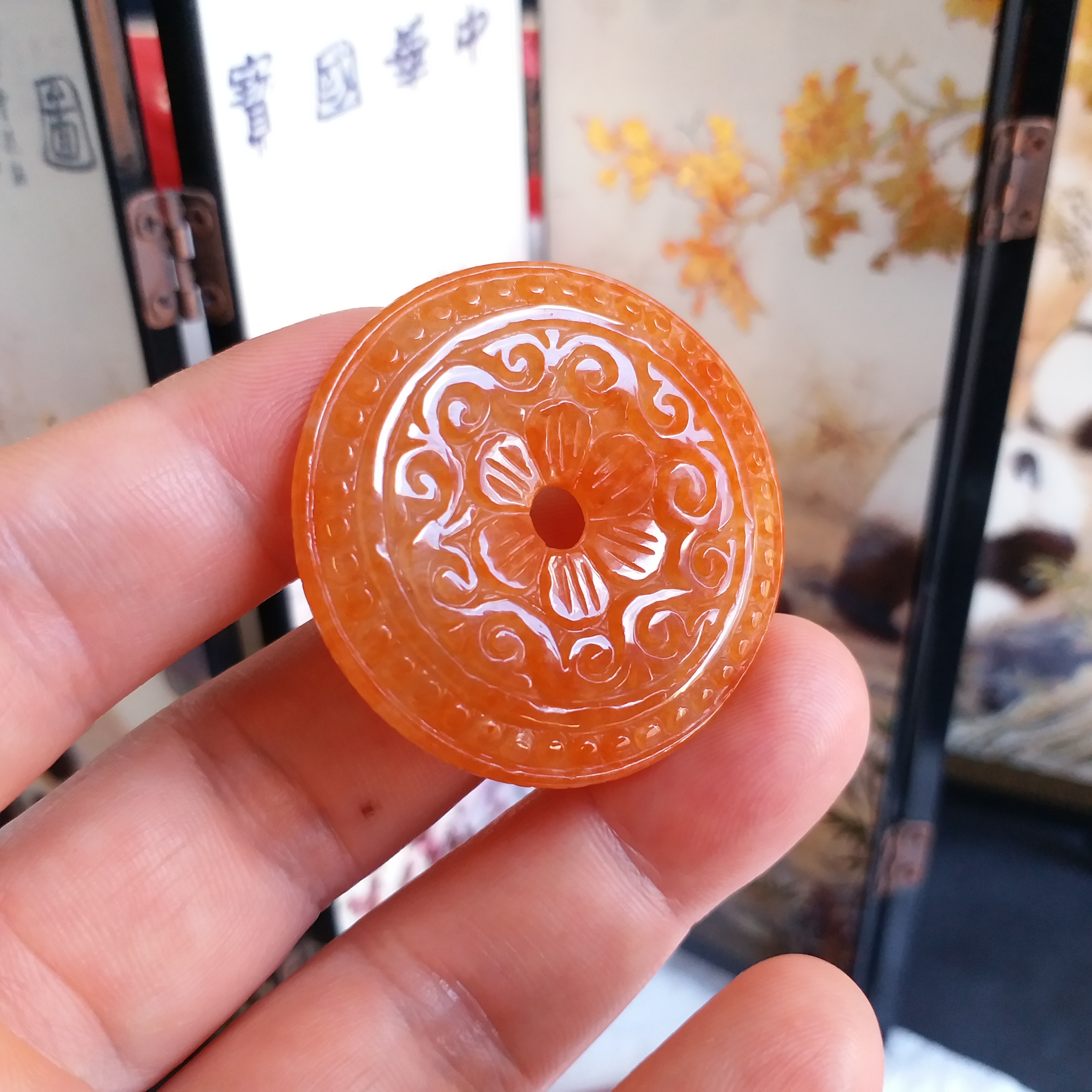 J1767 冰糯紅翡雕花平安扣 (38.8mm直徑)