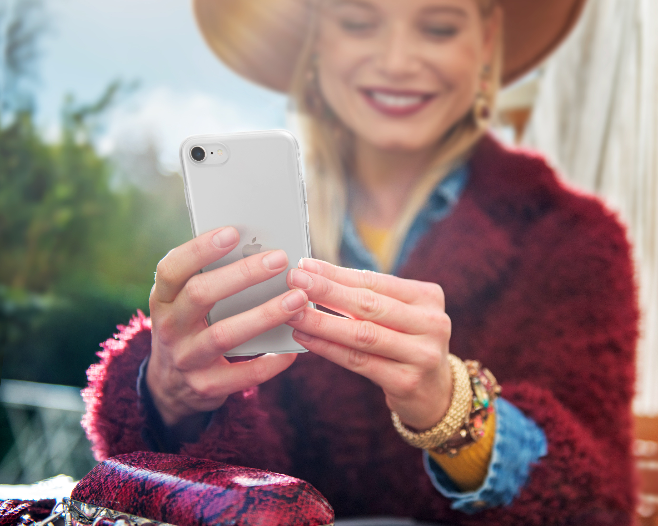 Spigen iPhone SE 2020 Liquid Crystal-手機保護殼