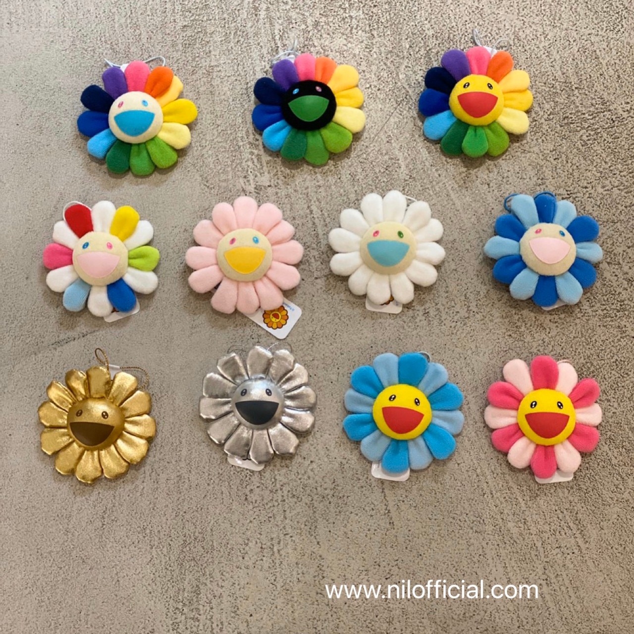 現貨 村上隆 新款 經典小花 別針吊飾