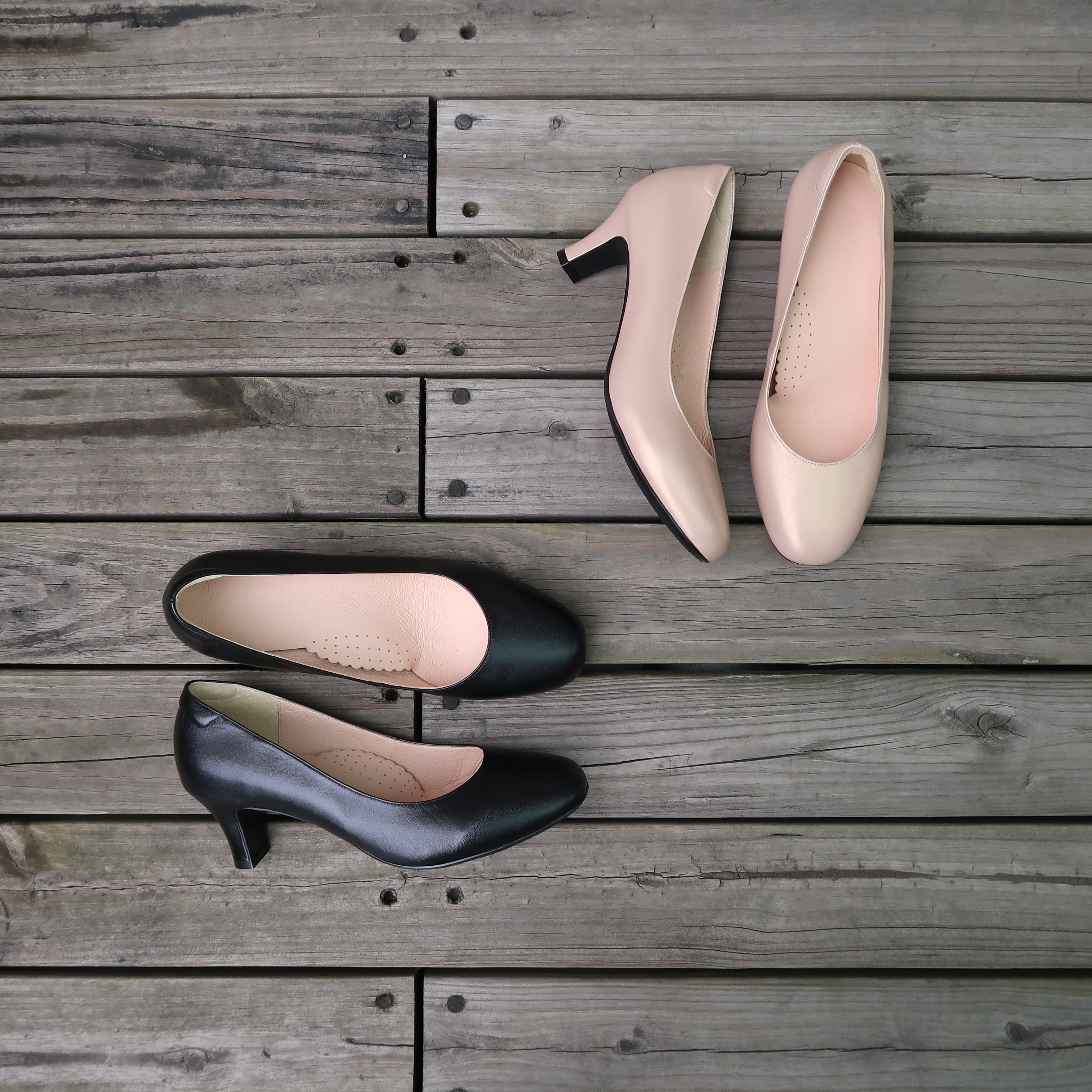 【黑白電影】全真皮小羊皮圓頭低跟鞋小粗跟