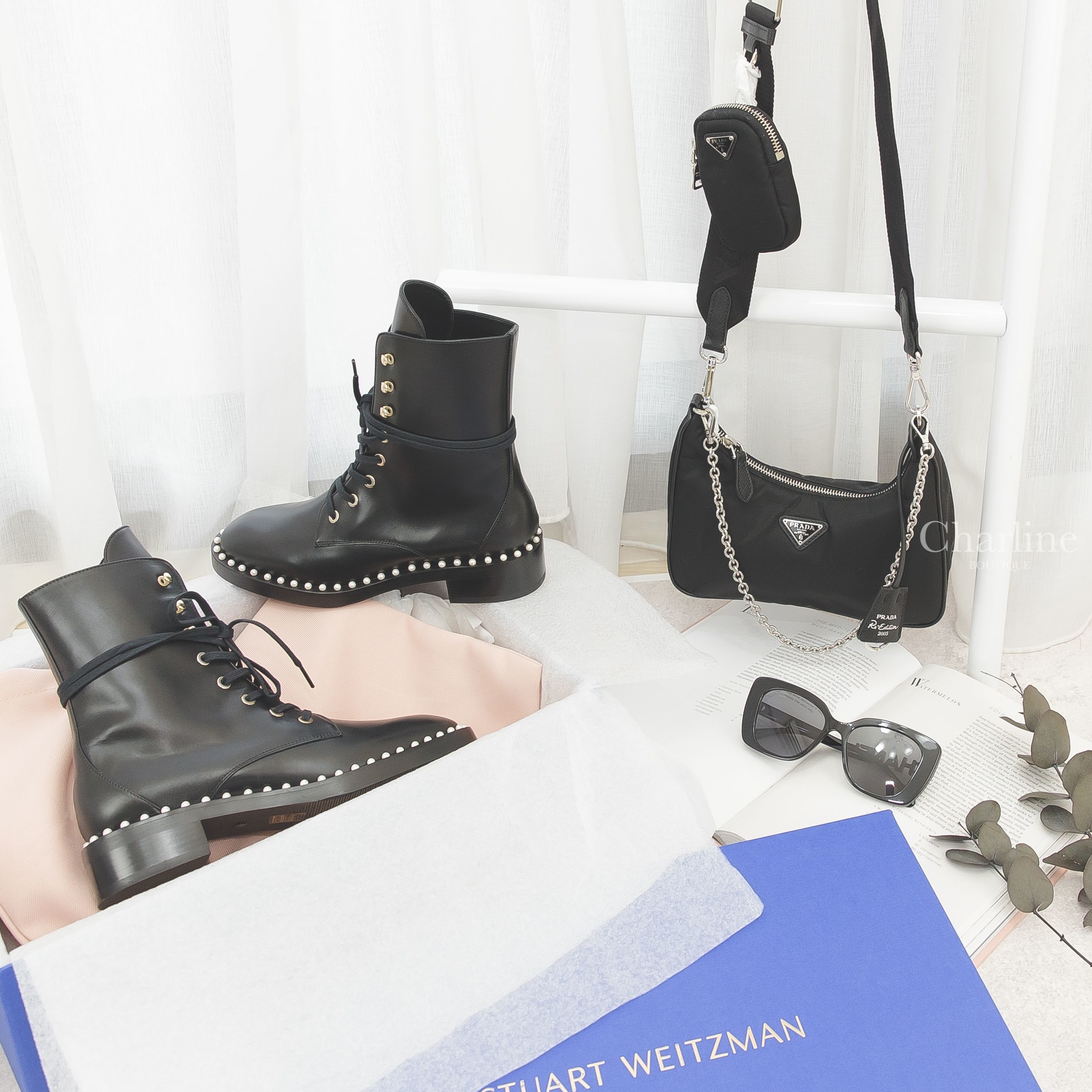 Stuart Weitzman 黑色小牛皮白色珍珠滾邊銀釦綁帶低跟短靴,Prada 黑色三角銀字Logo鍊帶帆布小零錢包背帶尼龍肩背包,Chanel 黑色方框側邊黑鑽太陽眼鏡-Charline Boutique 精品代購