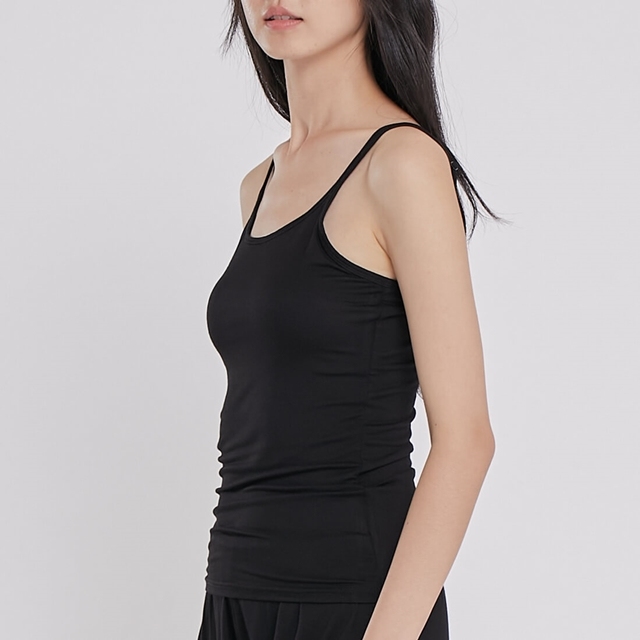 Yaffa 細肩帶內搭小背心 /黑色