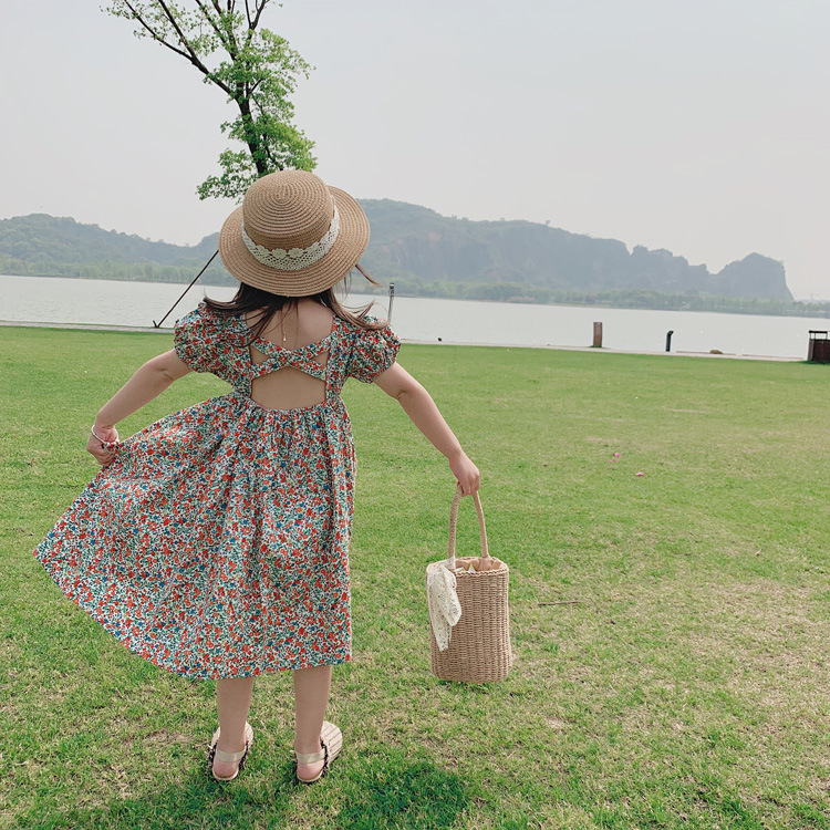 現貨 100.130cm 碎花露背長洋裝 2色