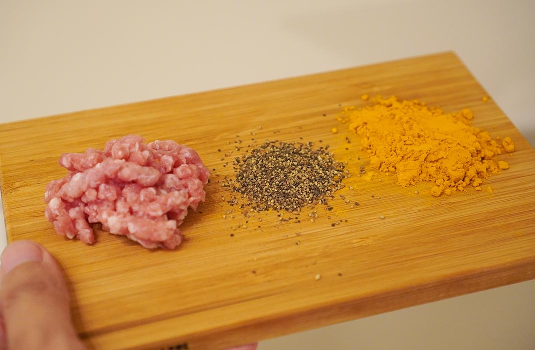 絞肉, 黑胡椒, 薑黃粉