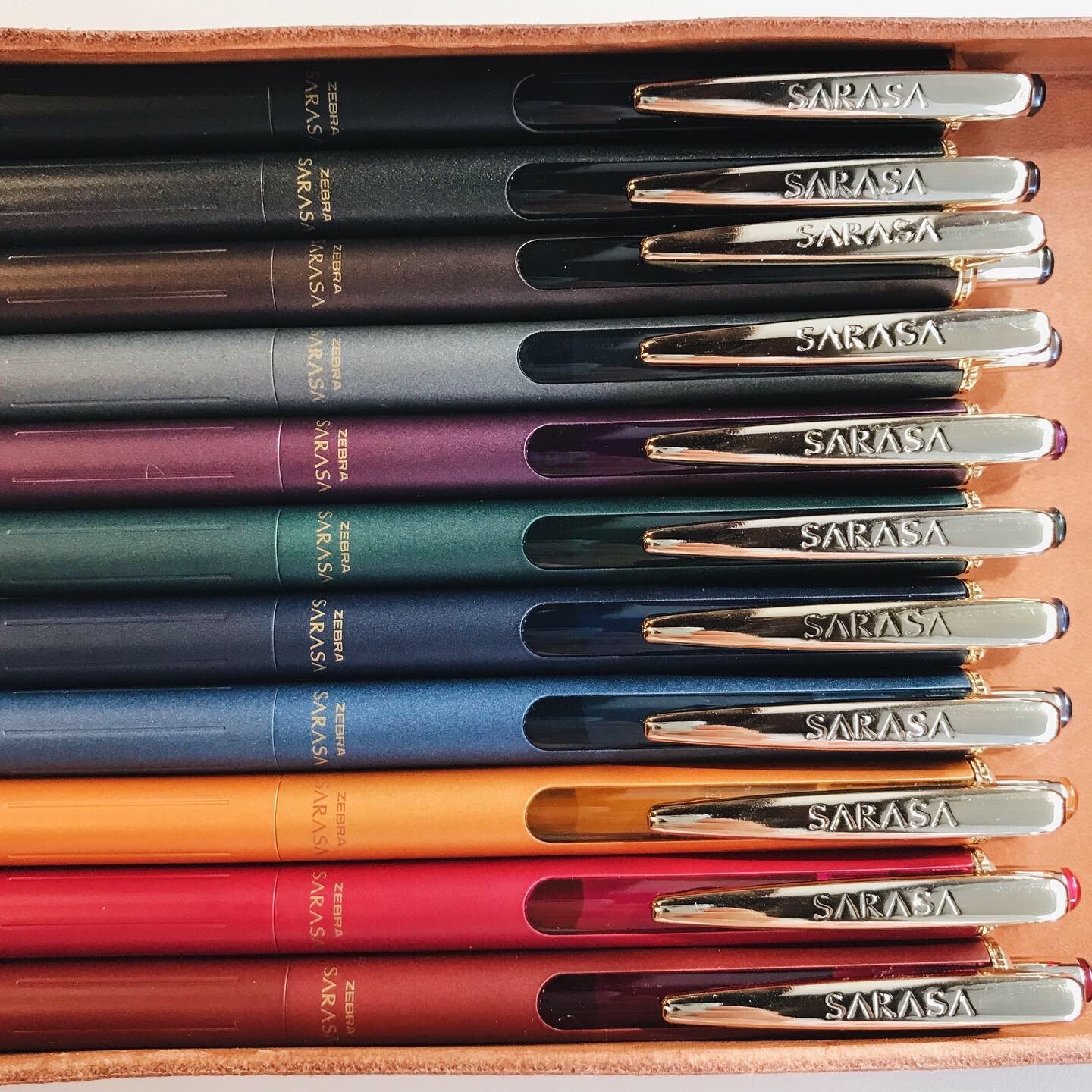 SARASA Grand尊爵鋼珠筆 金屬版復古色