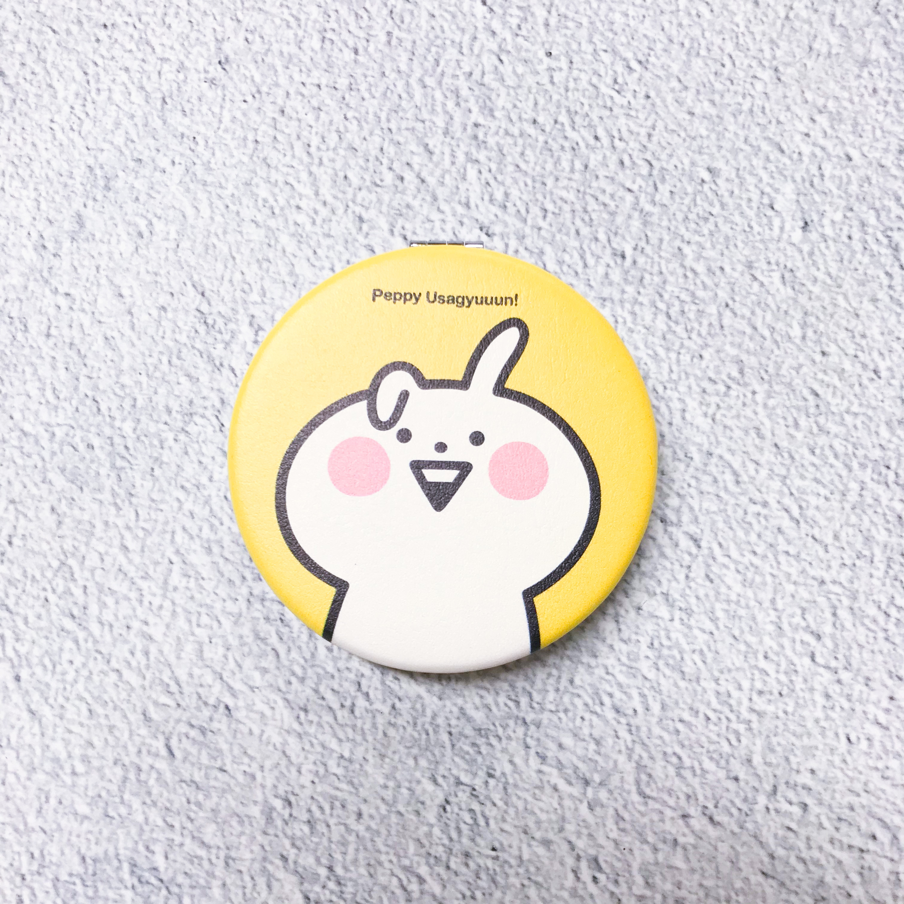 Usagyuuun-手拿鏡-大臉愛漂亮款