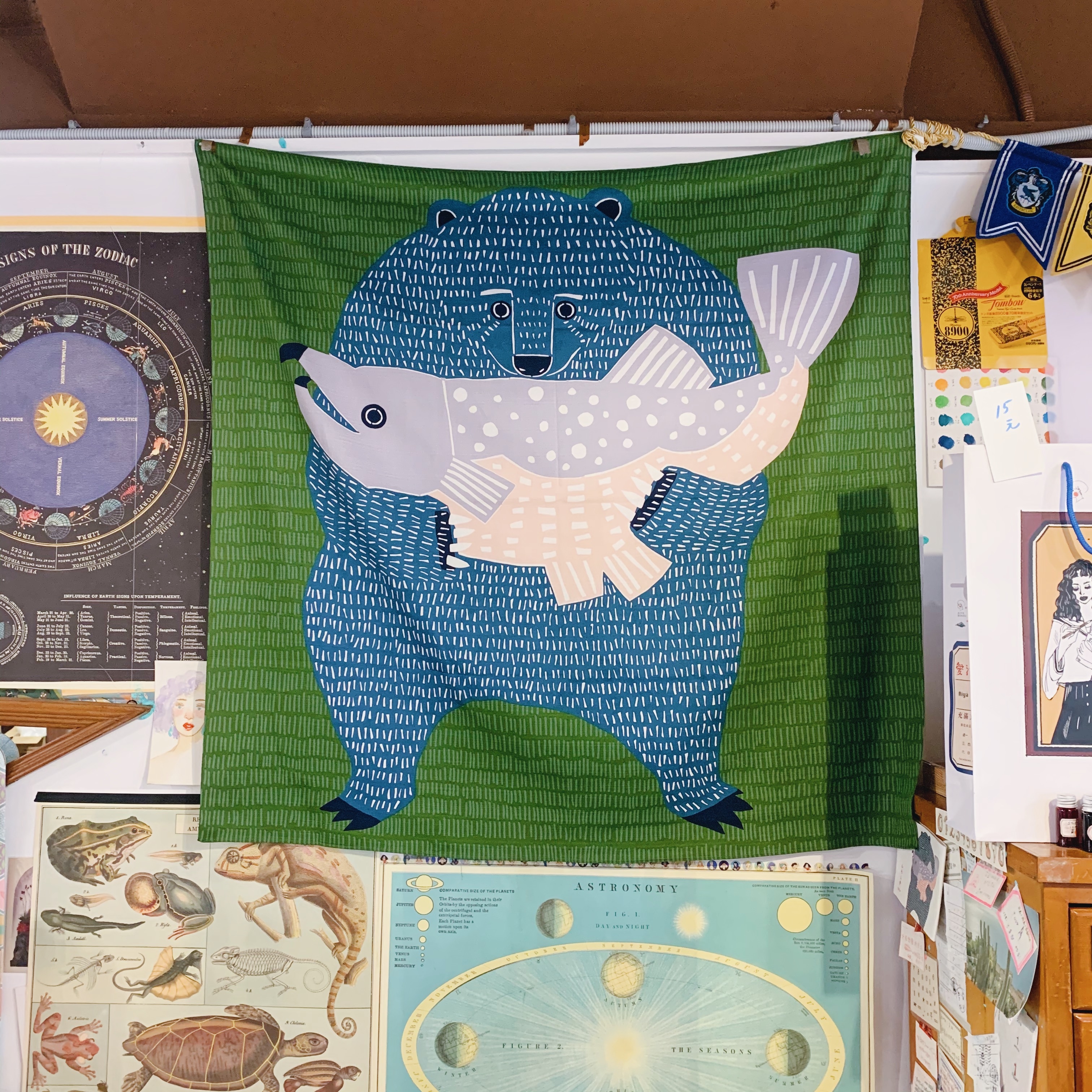 熊與鮭魚 104cm大茶巾 風呂敷｜日本kata kata