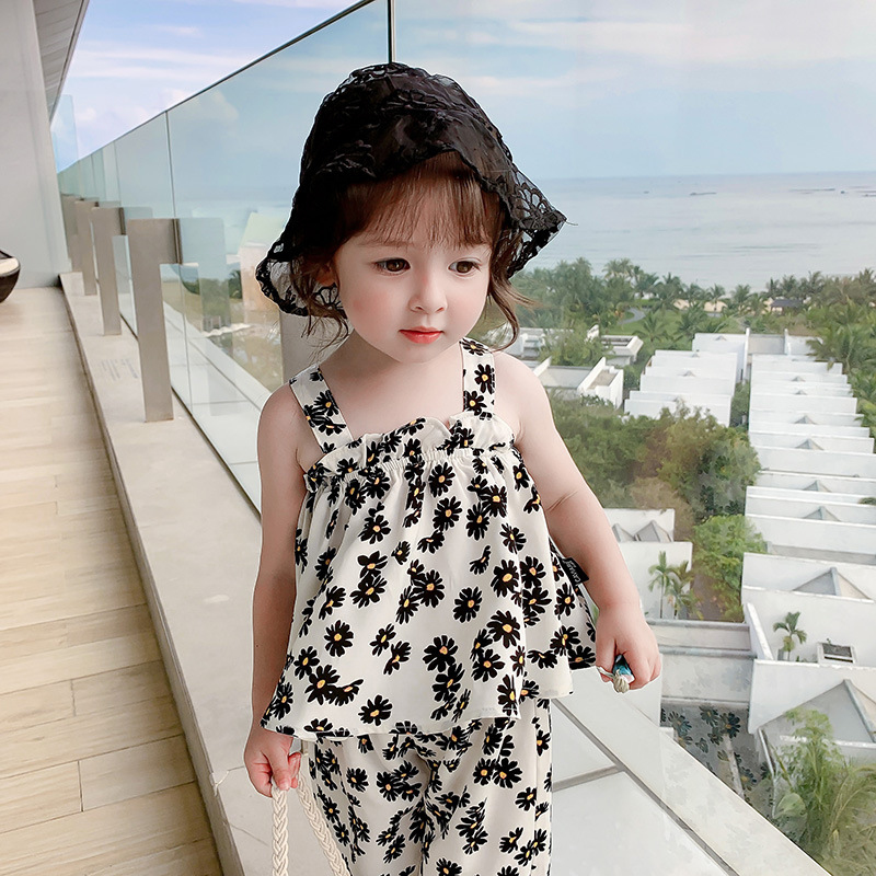 雪紡無袖吊帶上衣+縮口九分褲 小雛菊