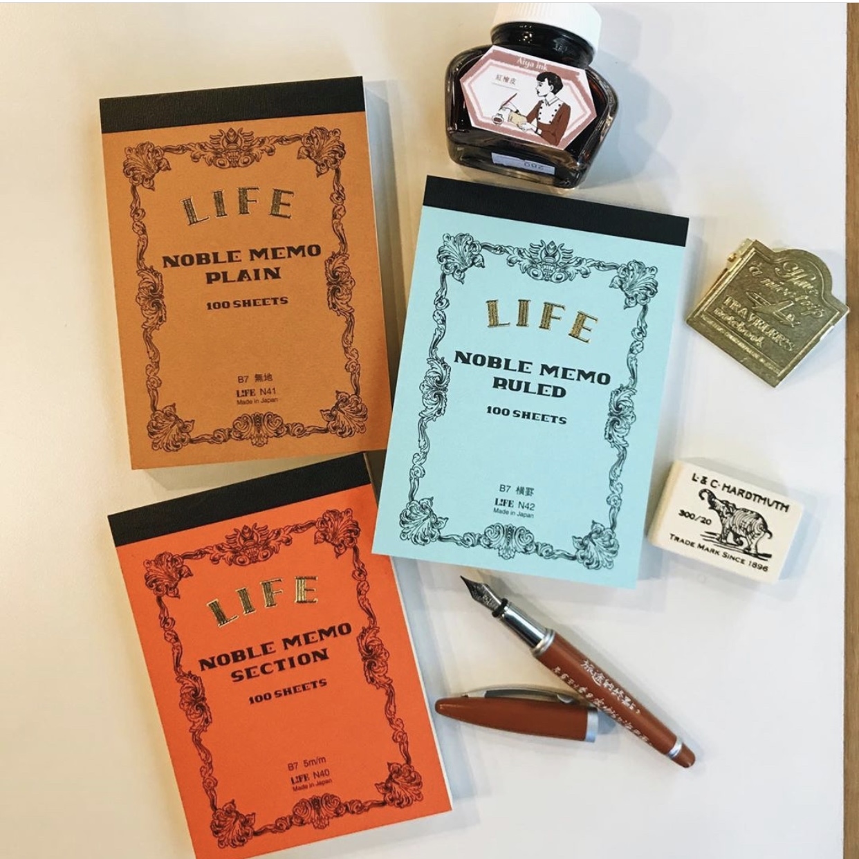 日本 LiFE NOBLE上掀式可撕筆記本 B7