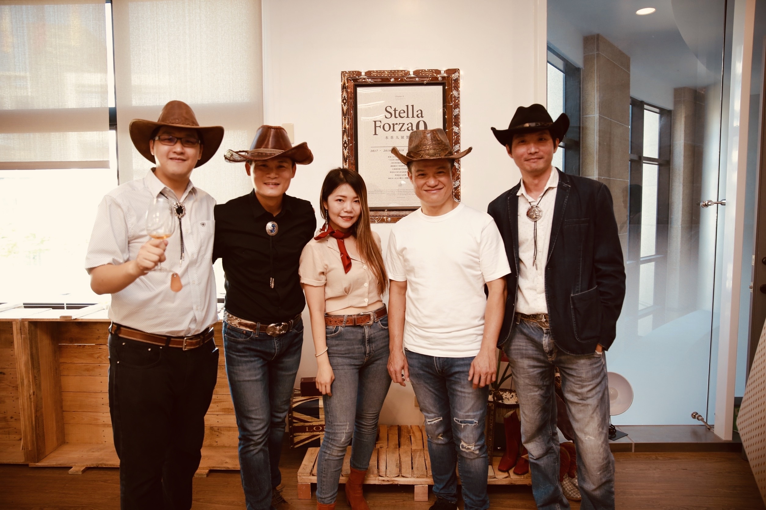 牛仔帽, 真皮,香檳