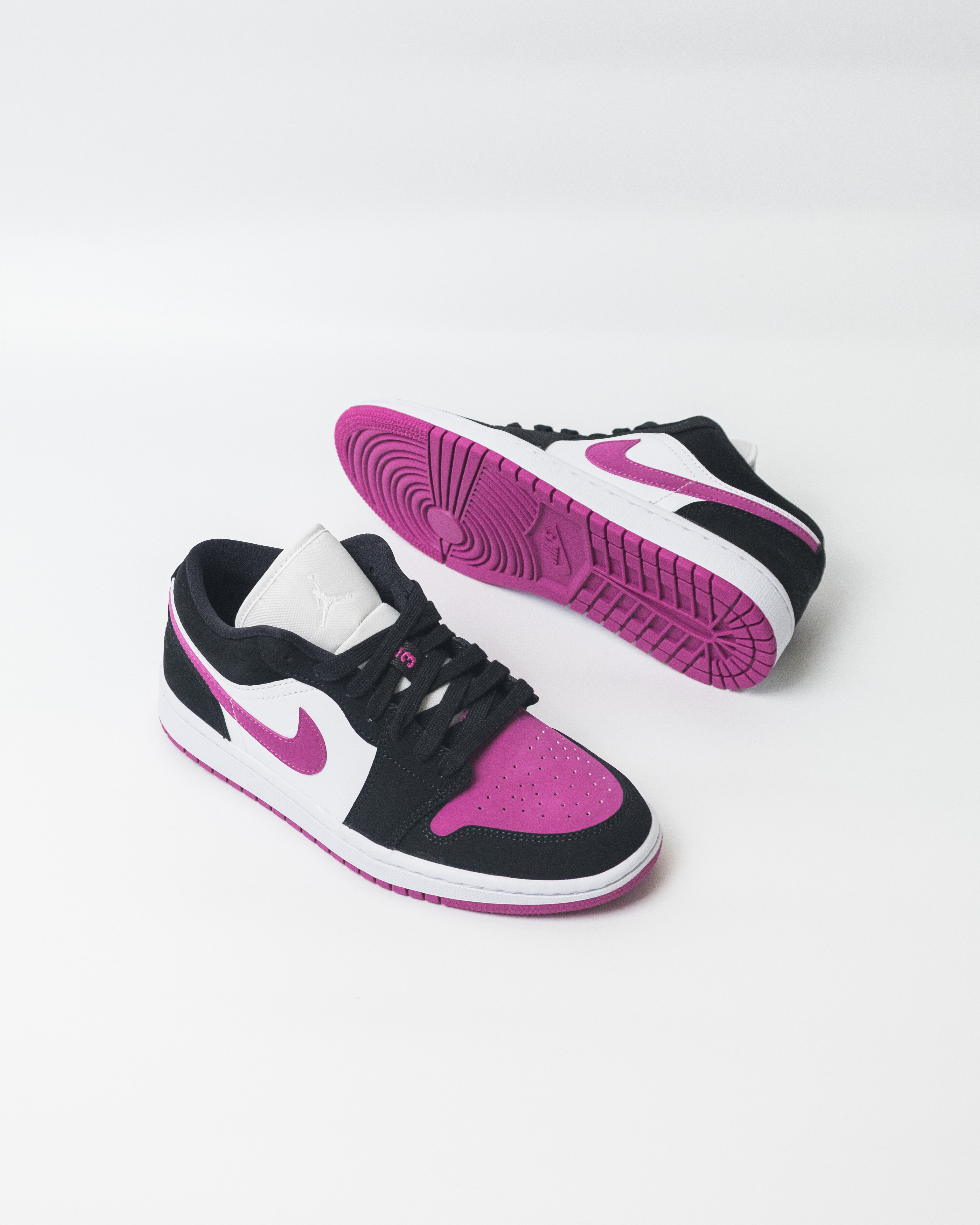 AIR JORDAN 1 LOW SE \