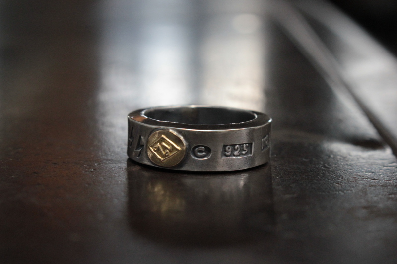 <預訂>SE-742 7mm 平環/手打印/K18 1% 金點戒指