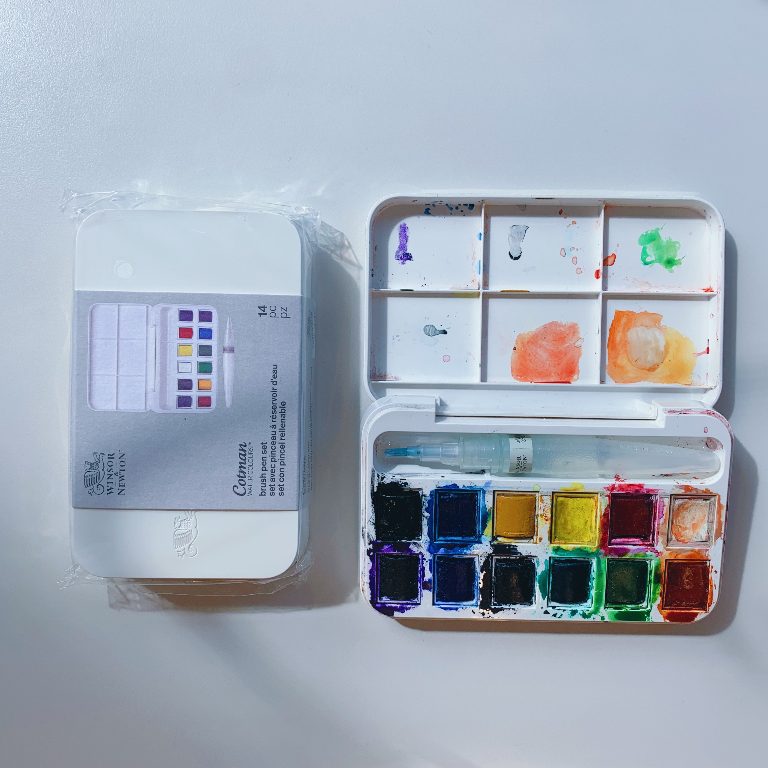 英國牛頓塊狀水彩組 學生級12色，附水筆