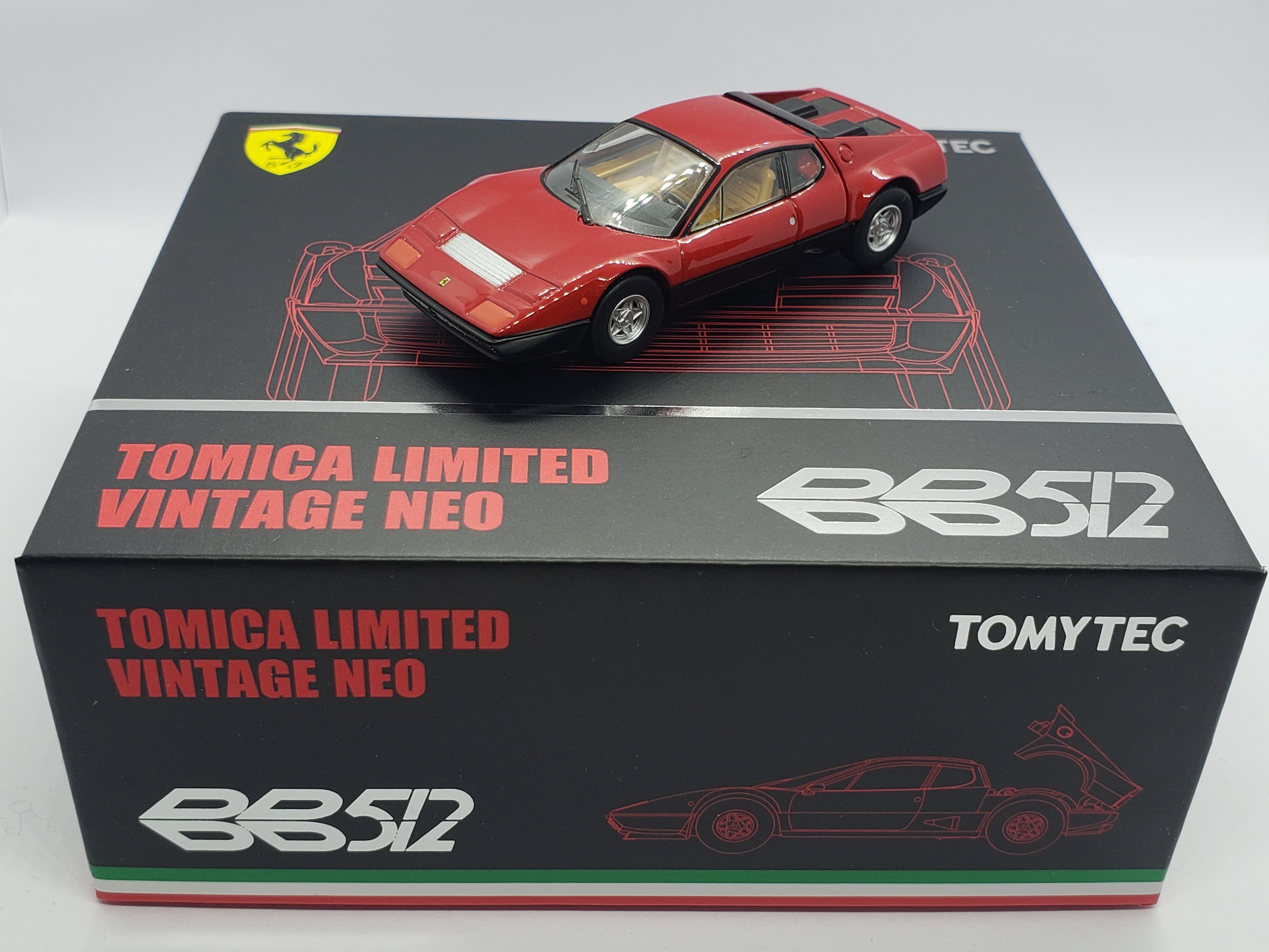 Tomytec Tomica Limited Vintage BB512 (Red)