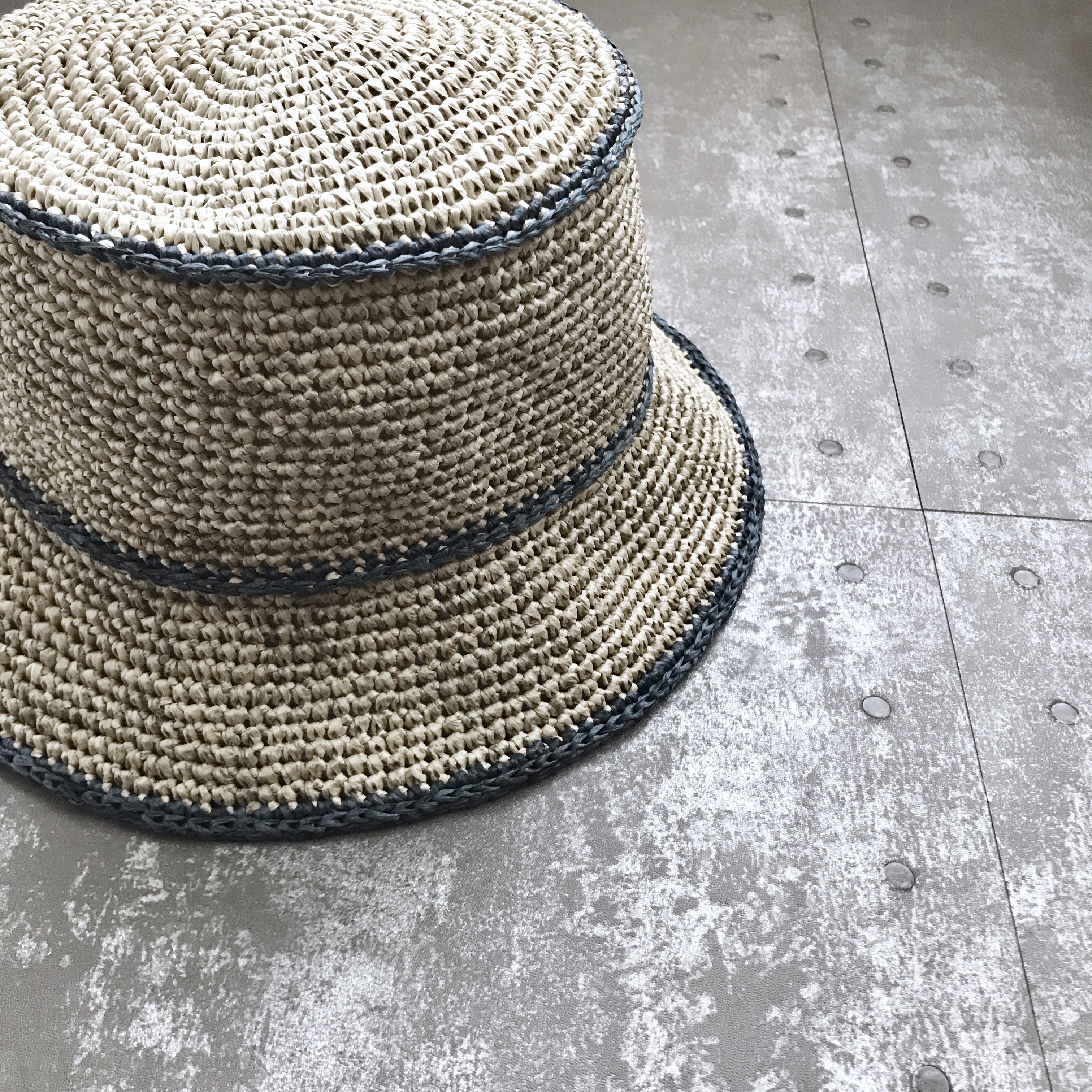 [線製集織圖] 潑墨描邊漁夫帽-免費下載