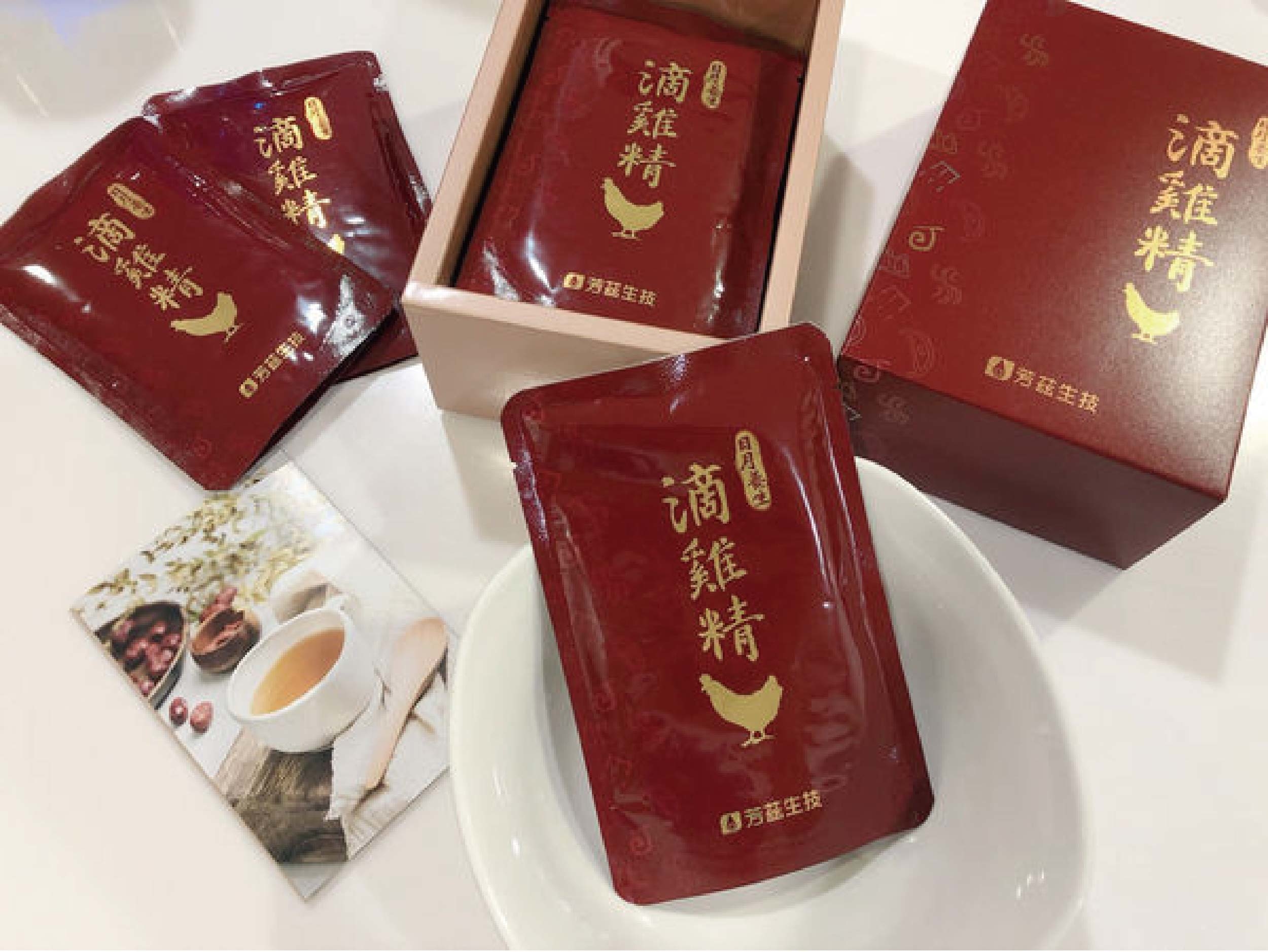 天氣轉涼又到了冬季進補的時節，要分享是由食品大廠波蜜旗下，生技公司芳茲研發的日月養生滴雞精，芳茲在滴雞精製造過程中嚴格把關，讓全家大小喝起來更加安心又補到身子