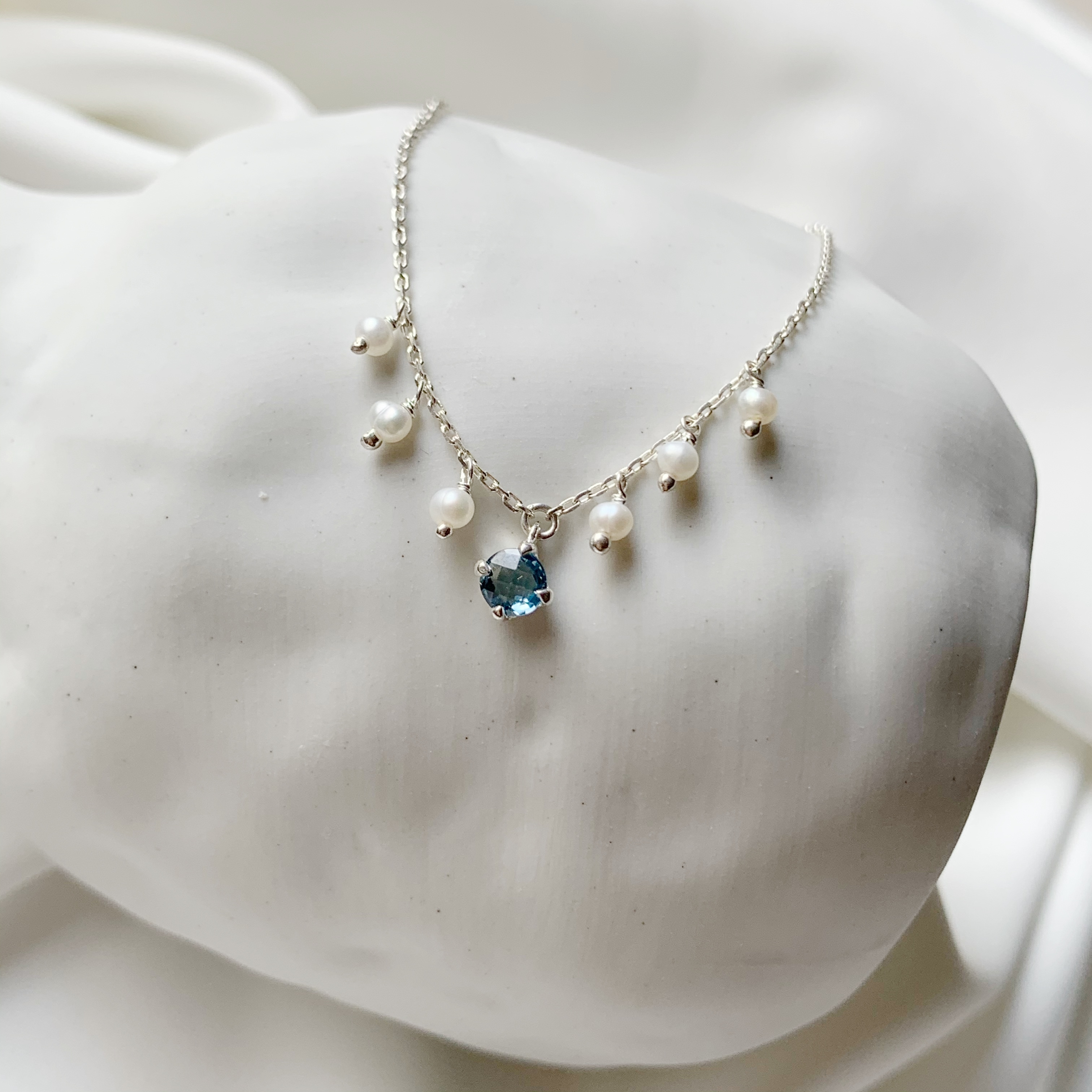 cosmos倫敦托帕珍珠手鍊