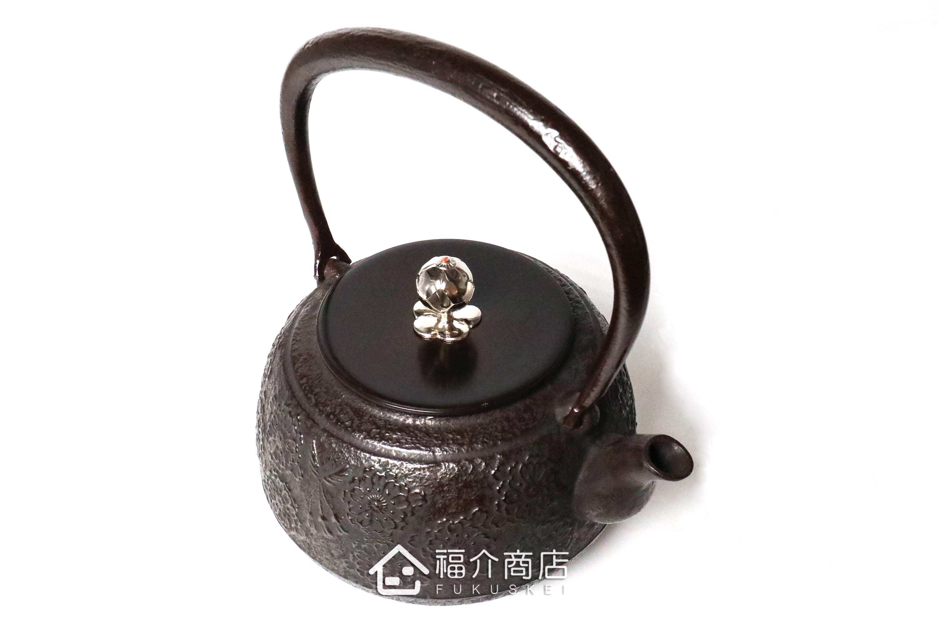 佐藤勝芳所製作的日本鐵壺,壺身設計櫻花圖紋