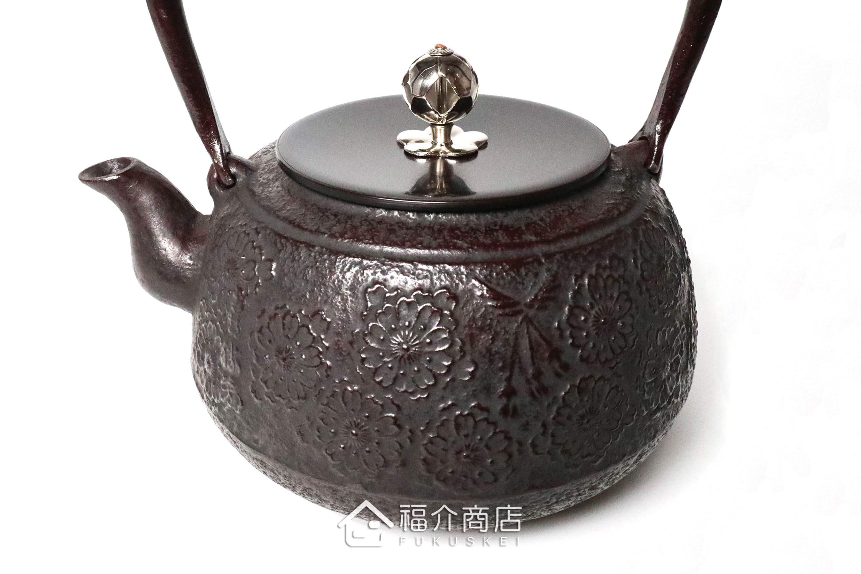 佐藤勝芳所製作的日本鐵壺,銀摘銅蓋