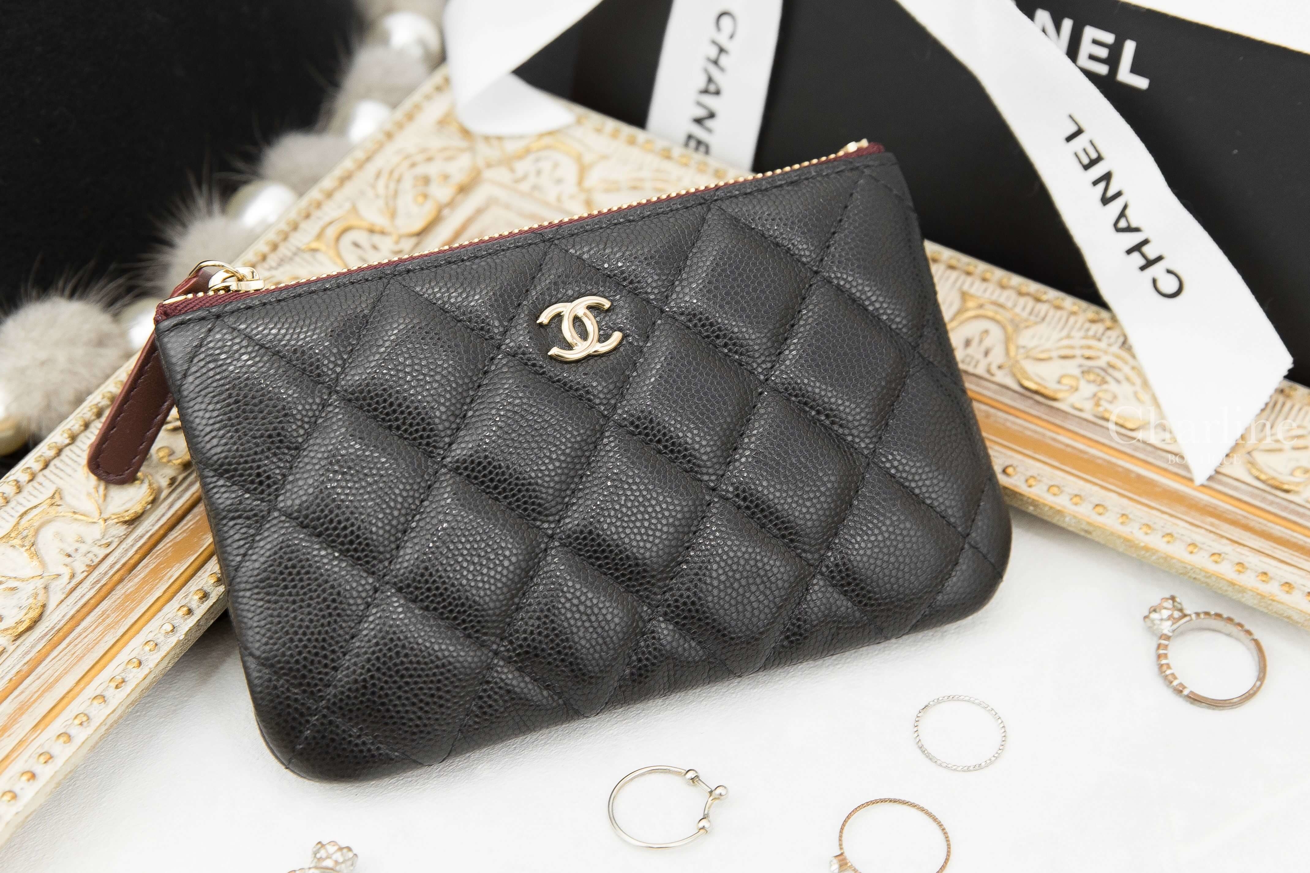 Chanel Classic Mini Pouch 黑色金CC酒紅內裡荔枝紋零錢包-Charline Boutique 精品代購