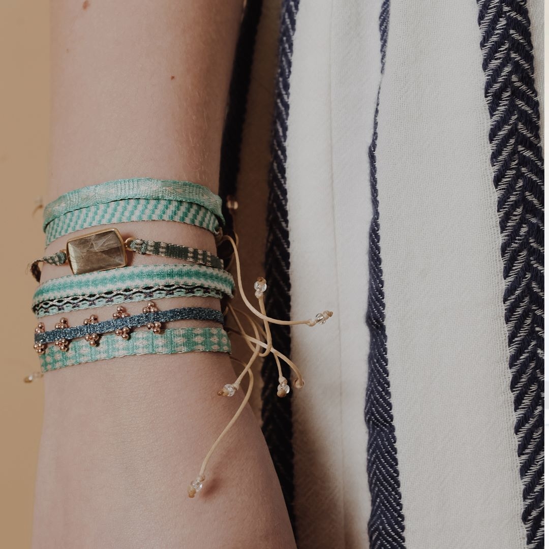 Guanabana,wayuu,wayuu包,手工包,編織包,手工編織,韓星,編織手環,閨蜜手環,孫芸芸,