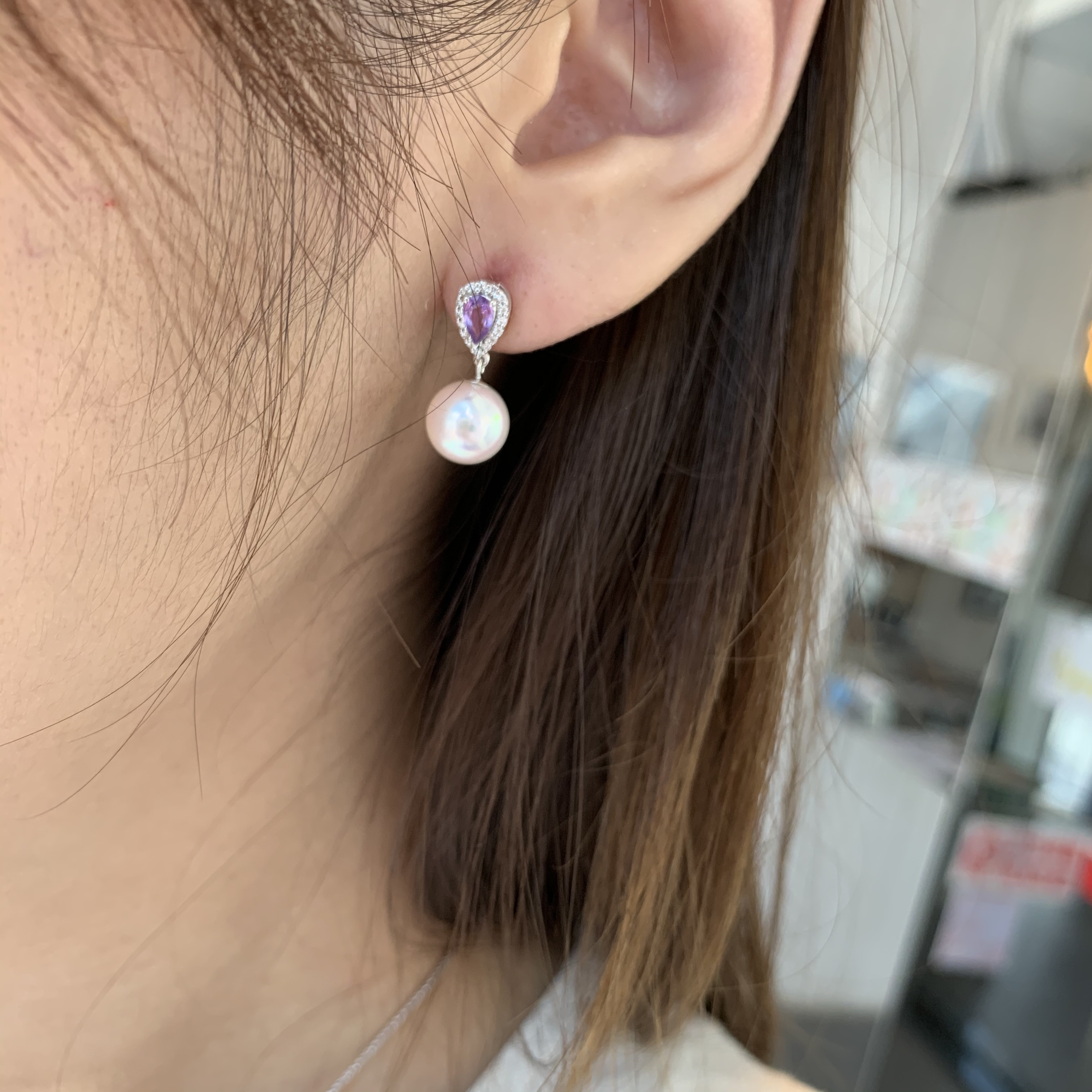 18K金粉紫色藍寶石鑽石耳釘