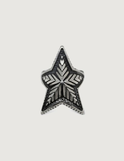 Small Depp Star Ring