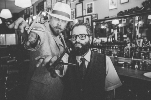 關於 – 理髮剪刀