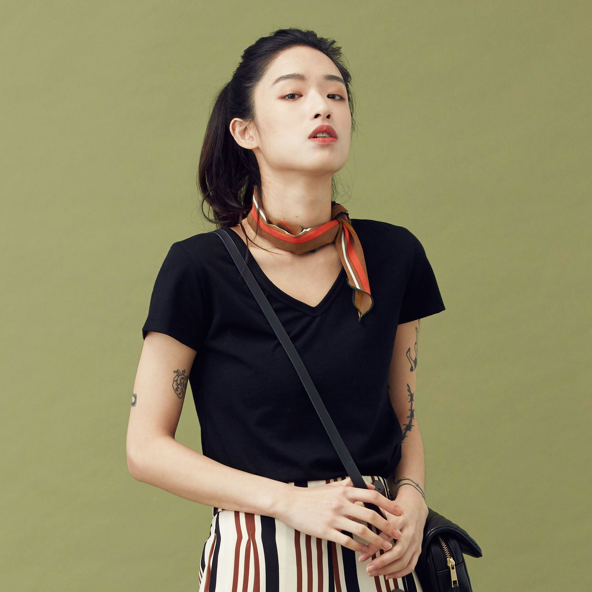 Miranda V領純棉短袖