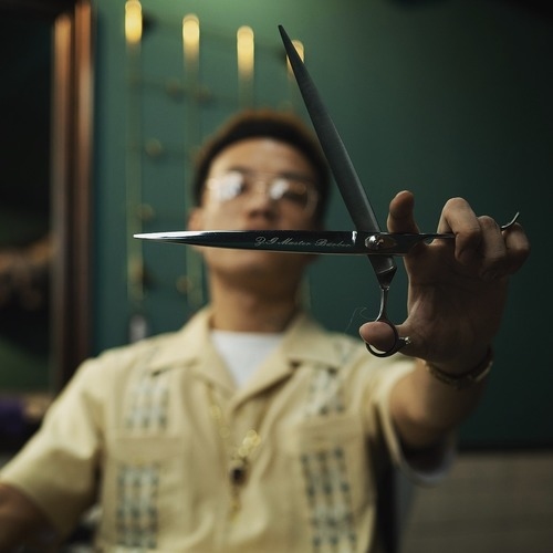 『 OT 理髮大人物 』“ 我的理髮是藝術 ” 中國重慶 – Zg Smooth