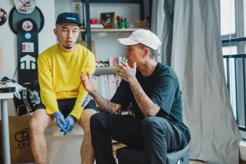 『 OT 理髮大人物 』Skatehere 滑板中文網 – 成都 Barber Station – Five$star