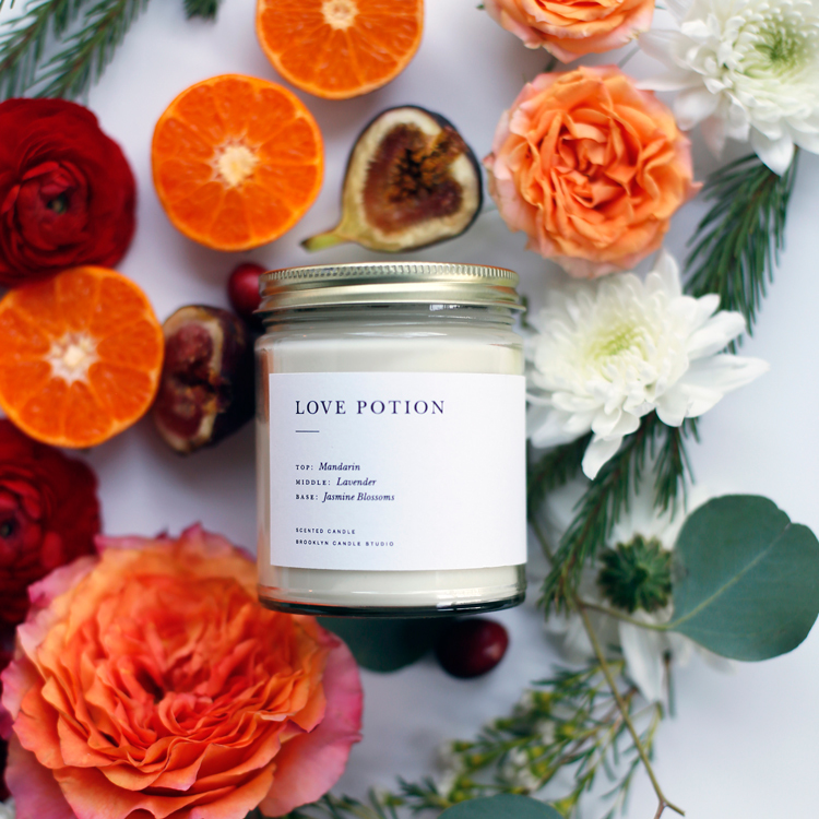 Brooklyn Candle Studio Love Potion 鮮花香水極簡香氛蠟燭