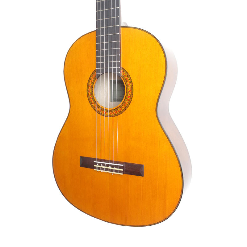 YAMAHA C70II 雲杉面板 古典吉他【附贈原廠琴袋】