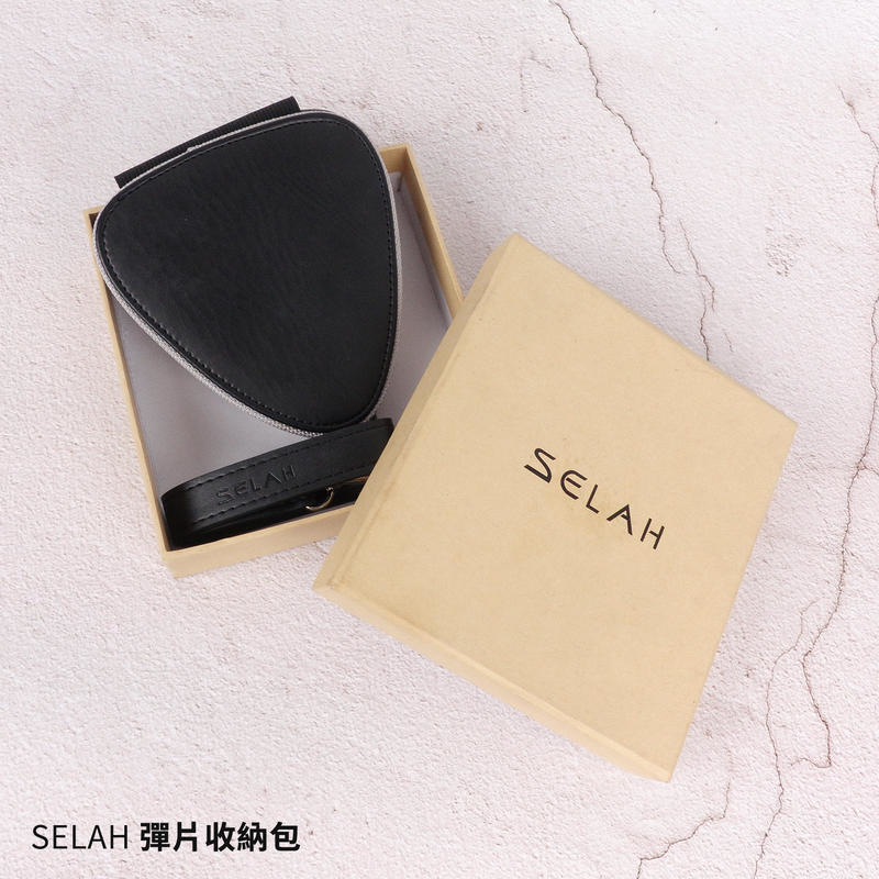 SELAH 黑色皮革 彈片收納包