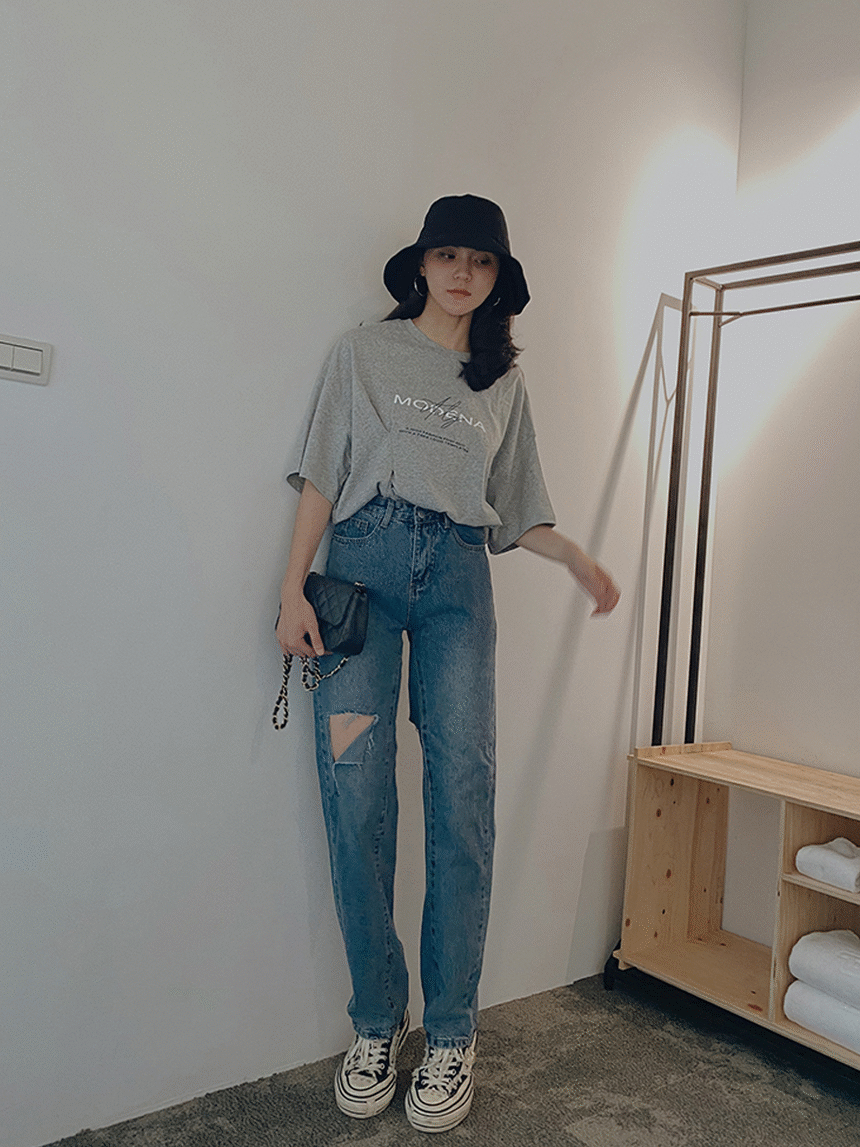 破洞直筒落地牛仔褲