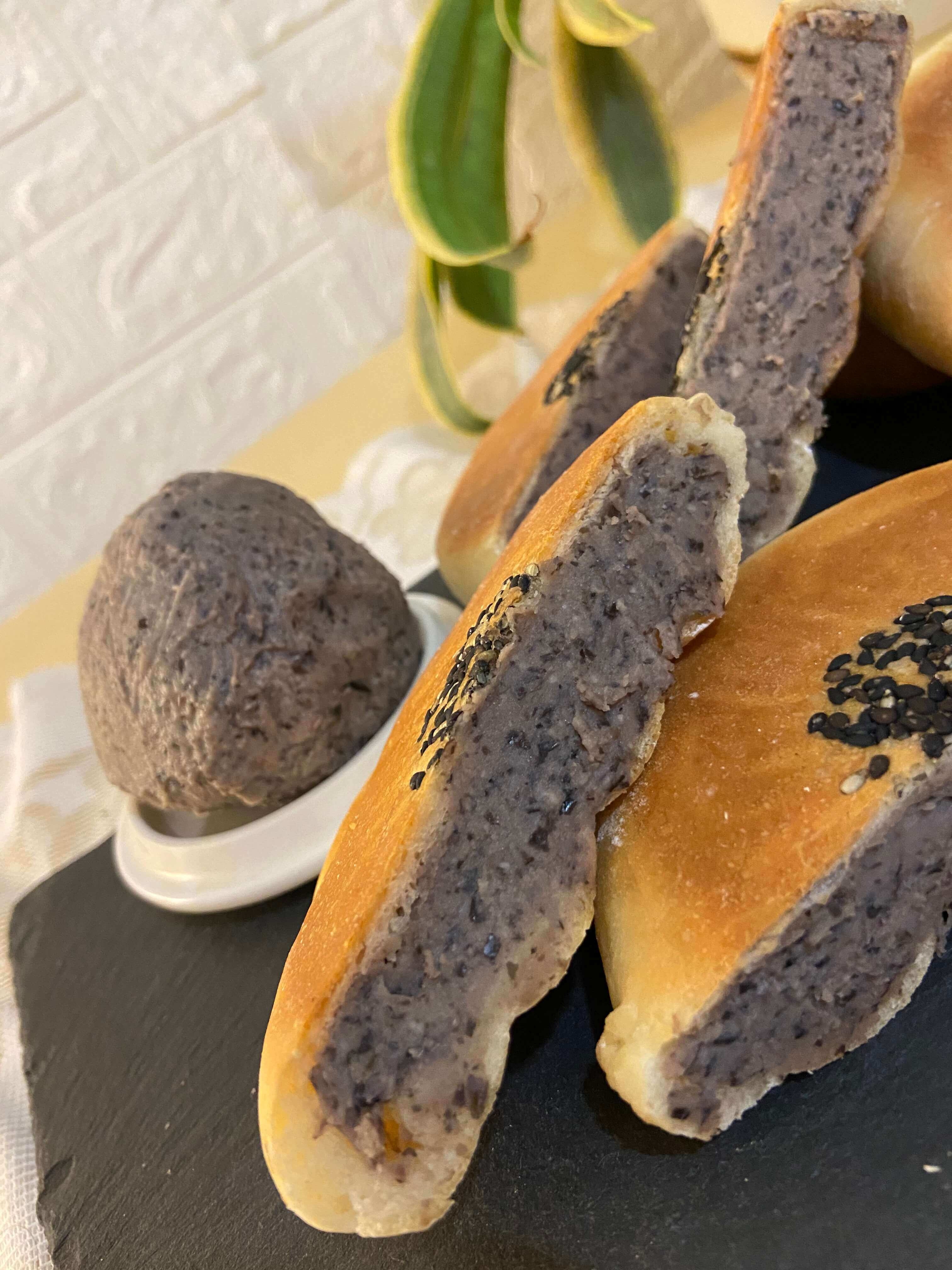 丹波黑豆,高筋麵粉,橄欖油,鹽,黑芝麻, 牛奶, 豆沙包,黑豆, 食譜, 家常菜, 煮餸