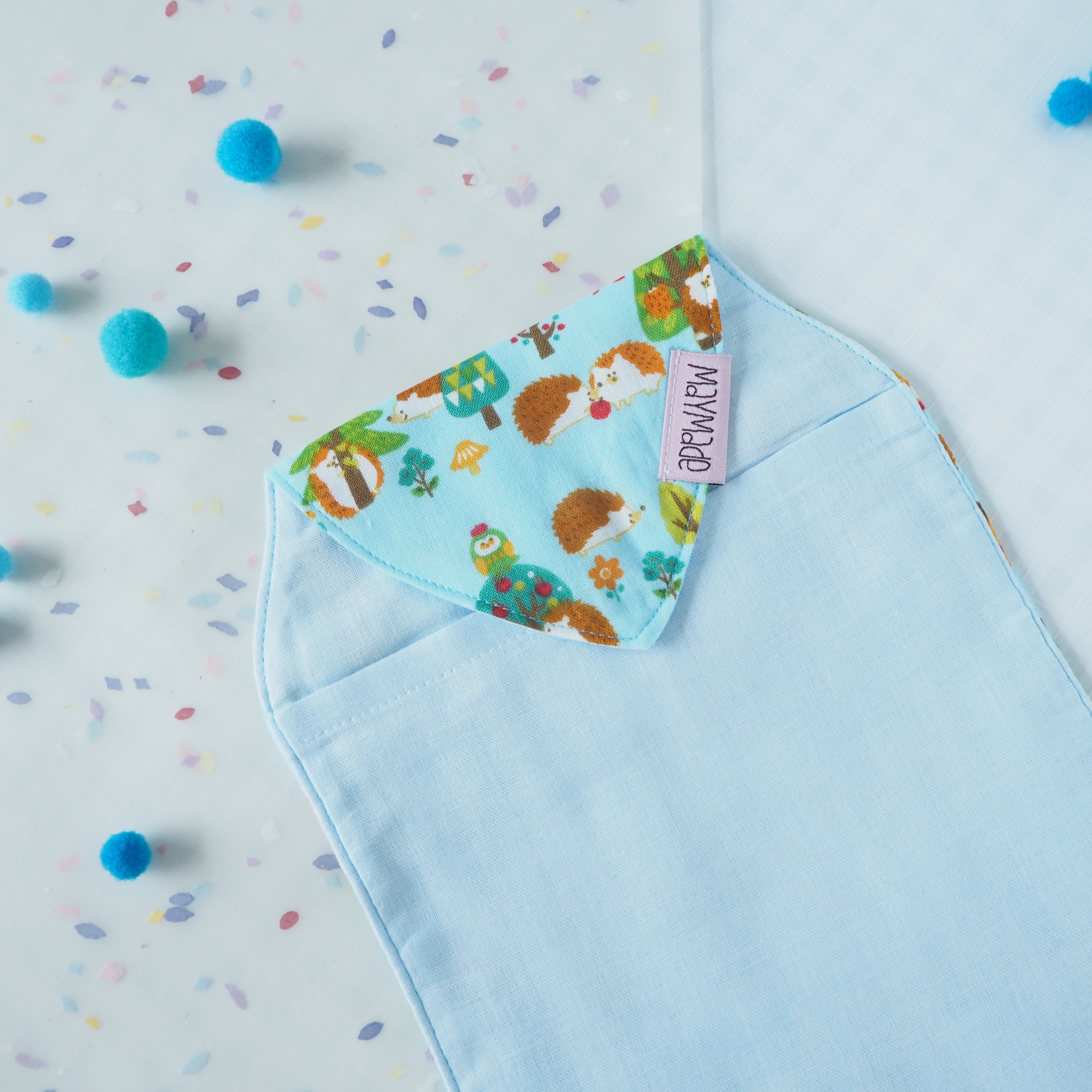 藍色刺猬森林圖案汗巾