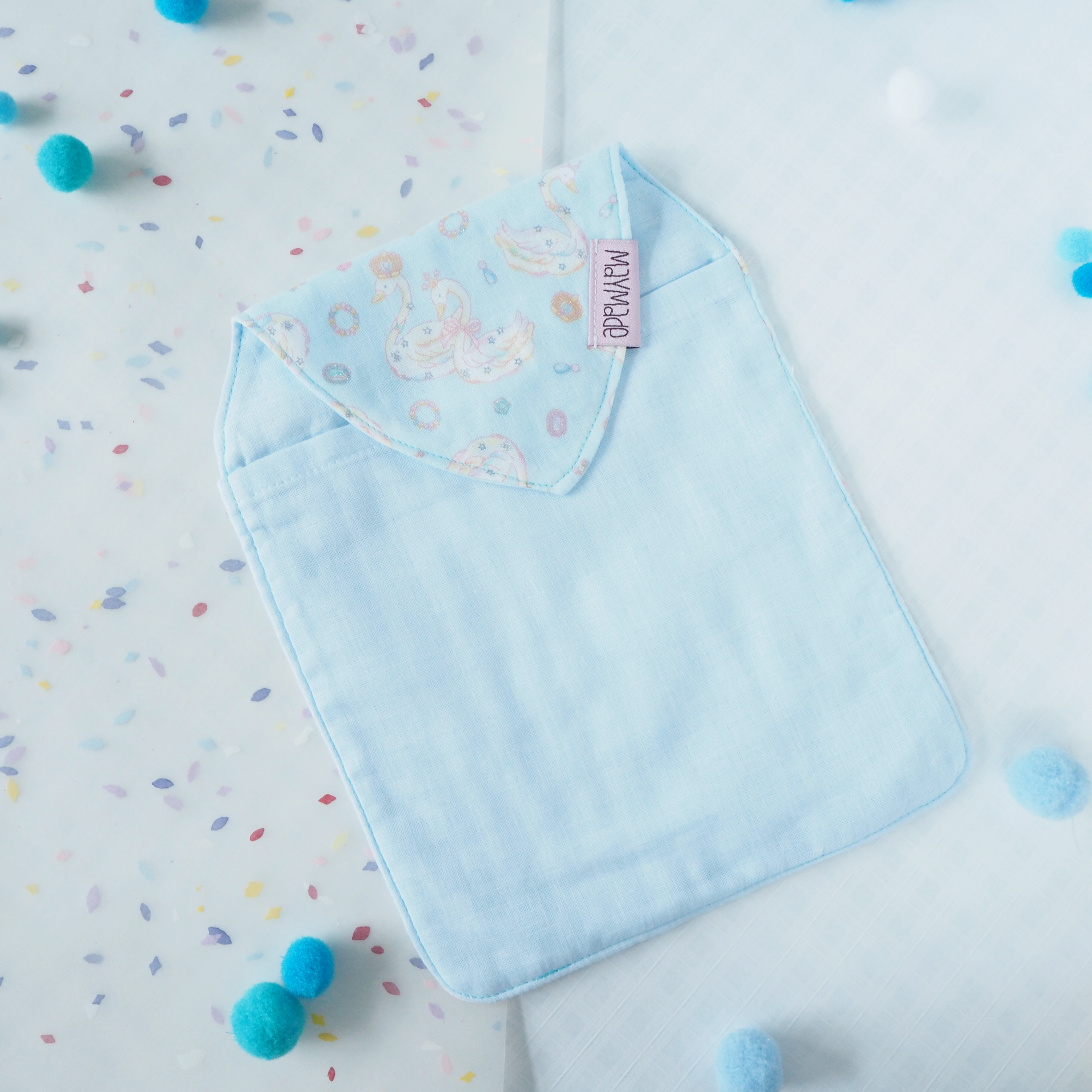 藍色天鵝圖案汗巾