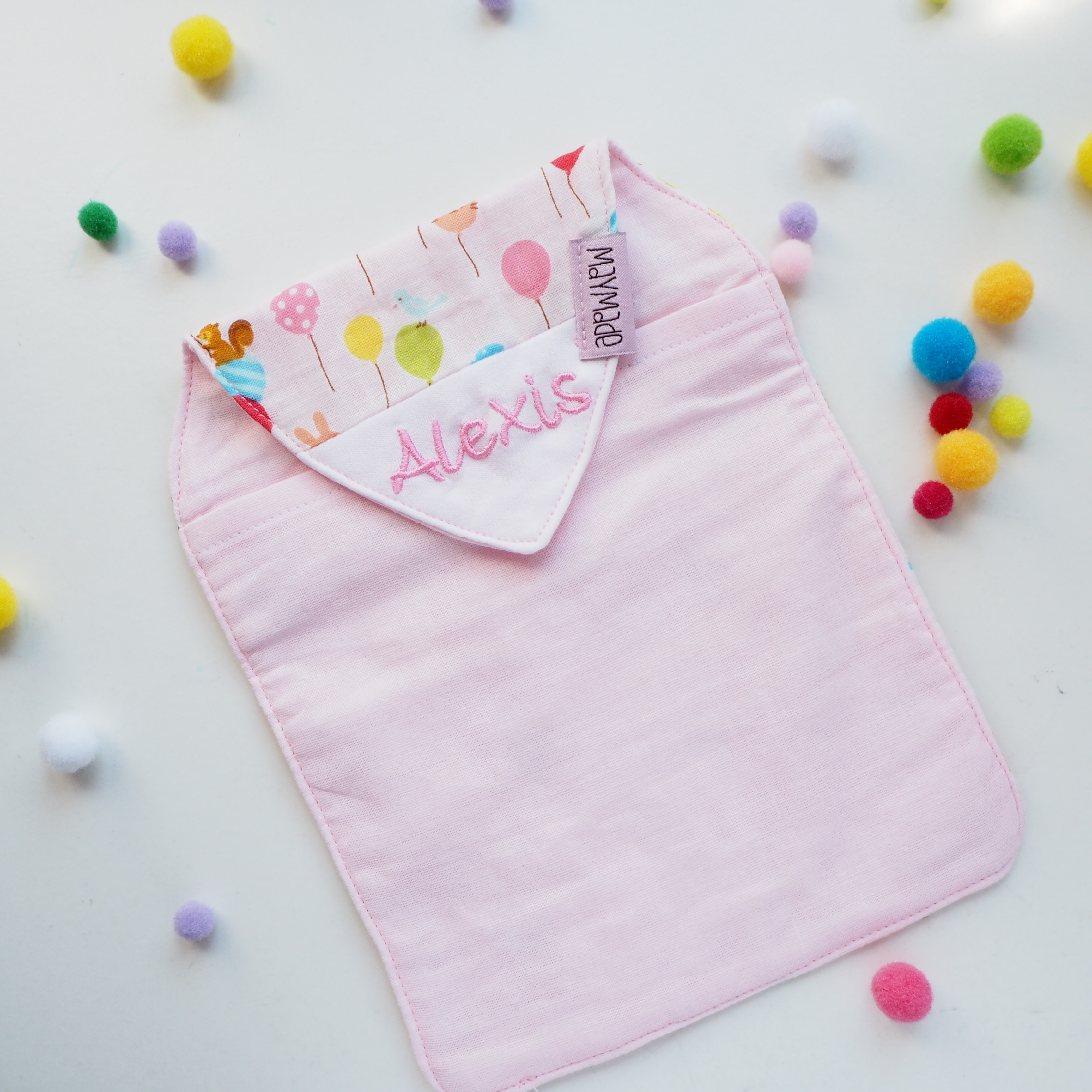 粉紅氣球動物圖案汗巾